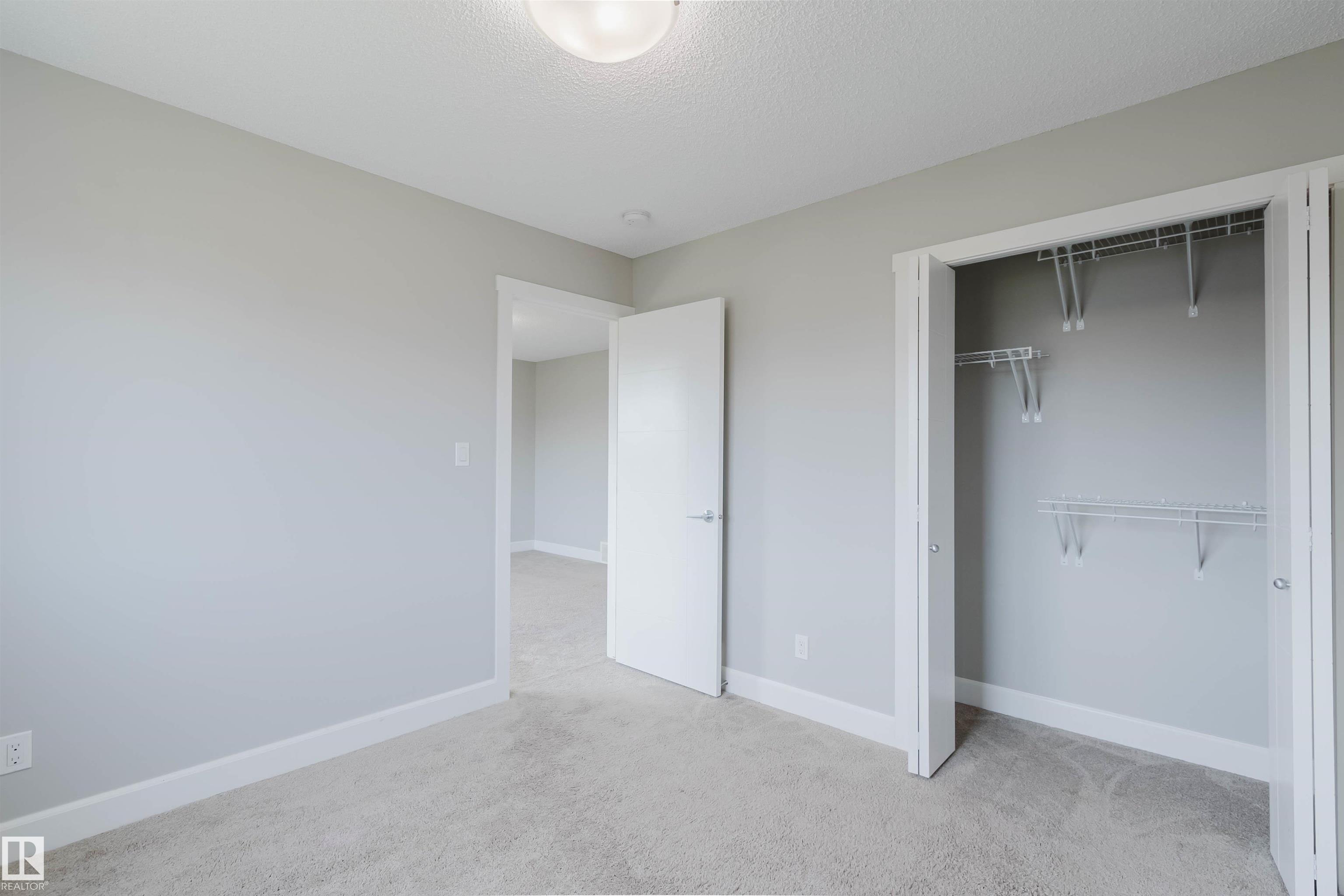 https://zimg.paragon.ice.com/ParagonImages/Property/PM/RAE/225400426/27/0/0/2ab5b360ec18e02f87b48eaef8f3775e/1/0963fafa54cb5160504998008b62c67f/225400426-6de2a634-02fb-45b5-9361-a9d80c6d9474.JPG