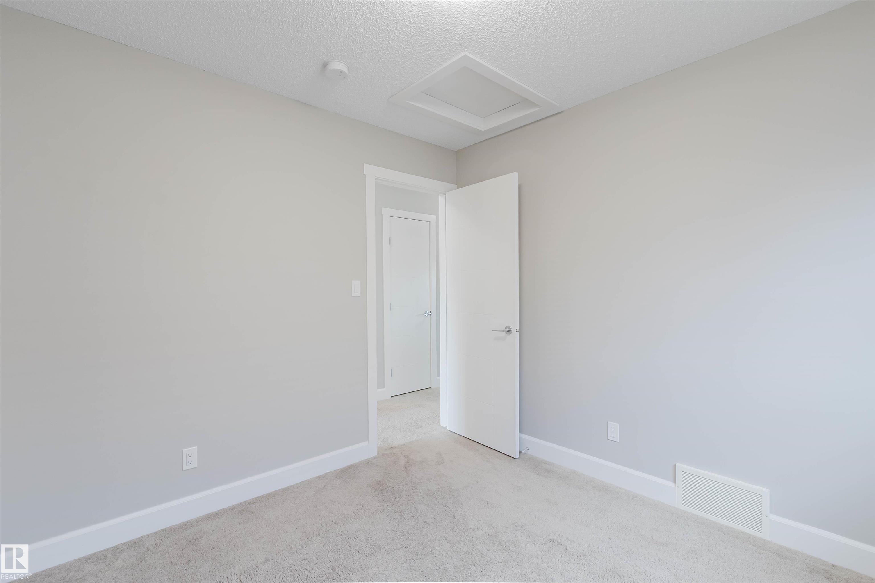 https://zimg.paragon.ice.com/ParagonImages/Property/PM/RAE/225400426/29/0/0/fd93454d03ffb0fab83ea014b120fa6a/1/0963fafa54cb5160504998008b62c67f/225400426-6faec2f5-566a-4443-8b90-8da591209d1d.JPG