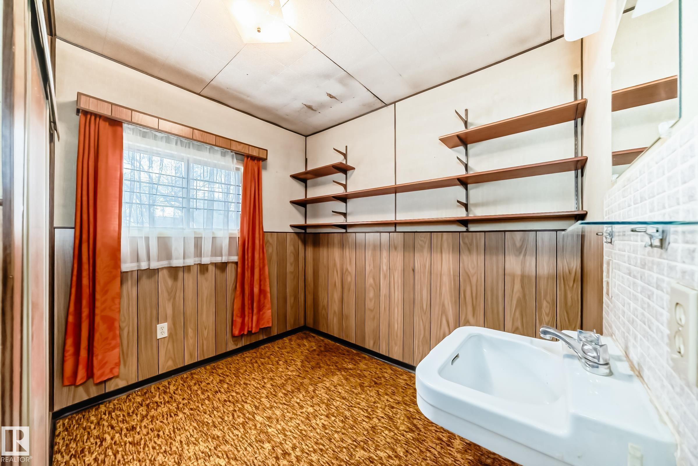 Photo 16 at 11929 91 Street NW, Alberta Avenue, Edmonton