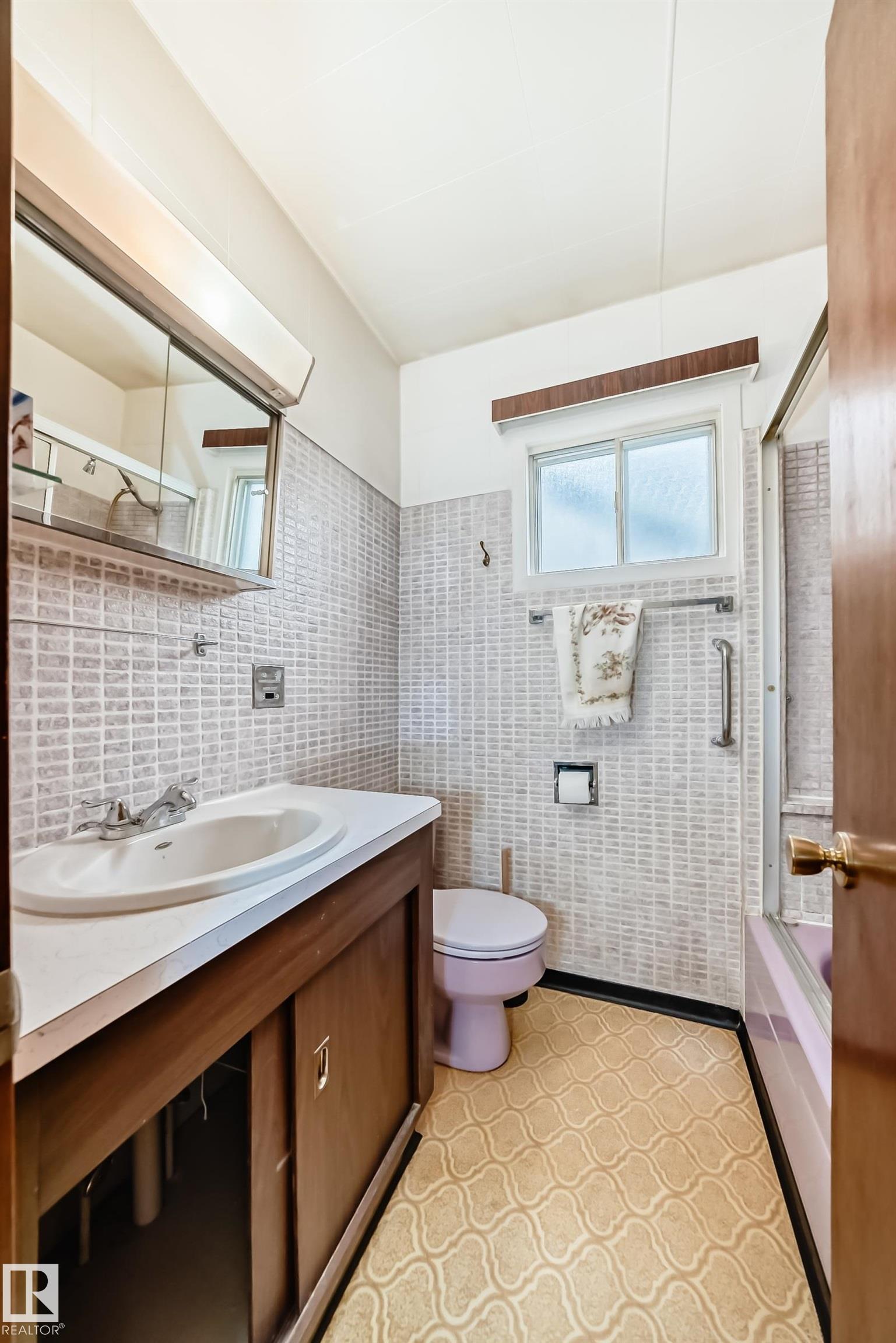 Photo 21 at 11929 91 Street NW, Alberta Avenue, Edmonton
