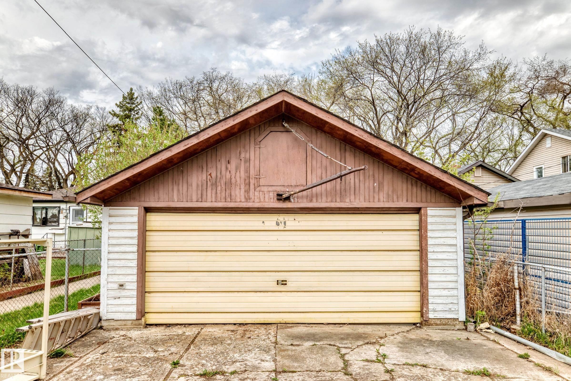 Photo 44 at 11929 91 Street NW, Alberta Avenue, Edmonton
