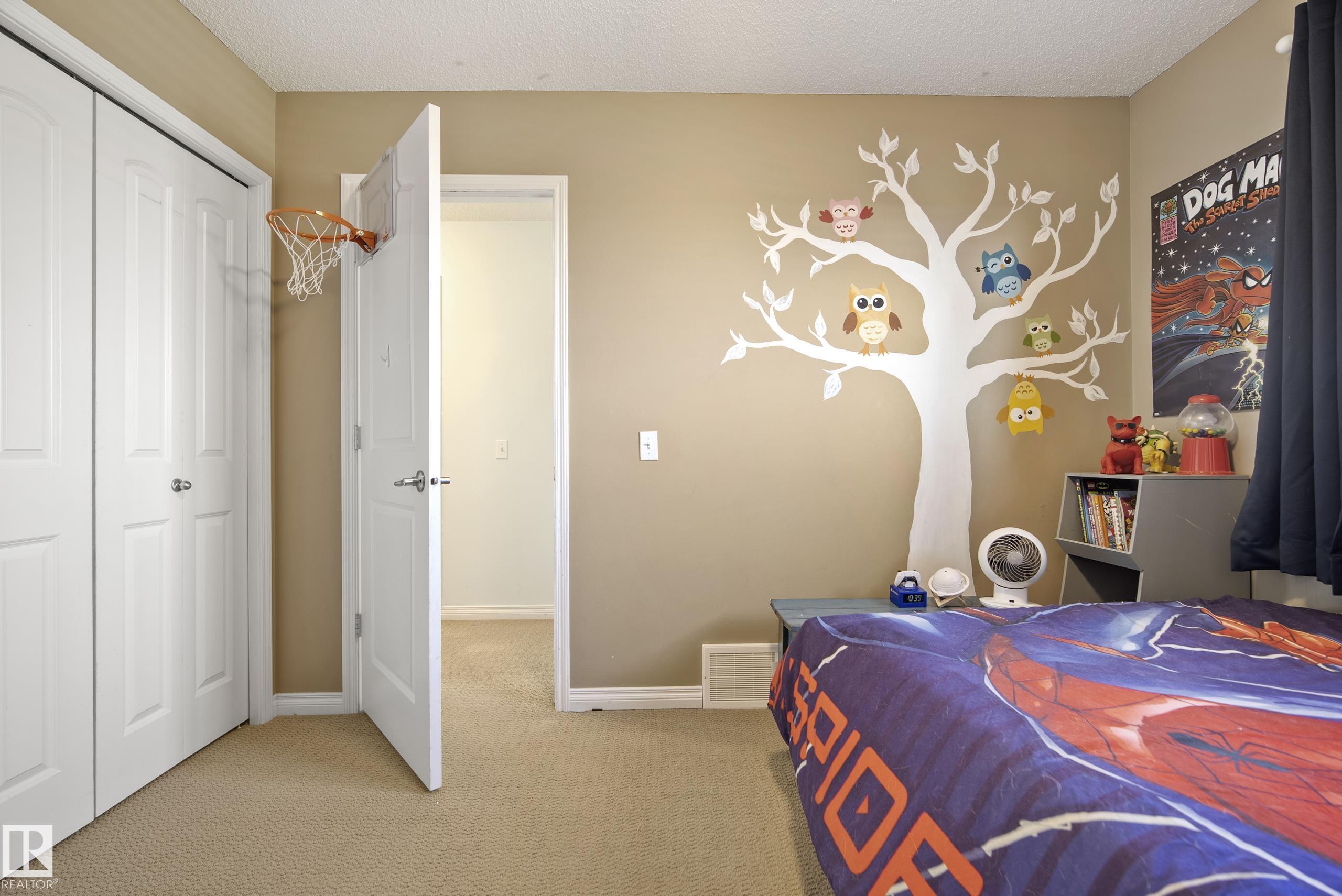 https://zimg.paragon.ice.com/ParagonImages/Property/PM/RAE/225400441/39/0/0/241ca173174541728a7aef20a2403612/1/bed149b6ce050d71daef34646975a866/225400441-ee25ccb0-0e2b-42b0-ab2c-ef7438872908.JPG