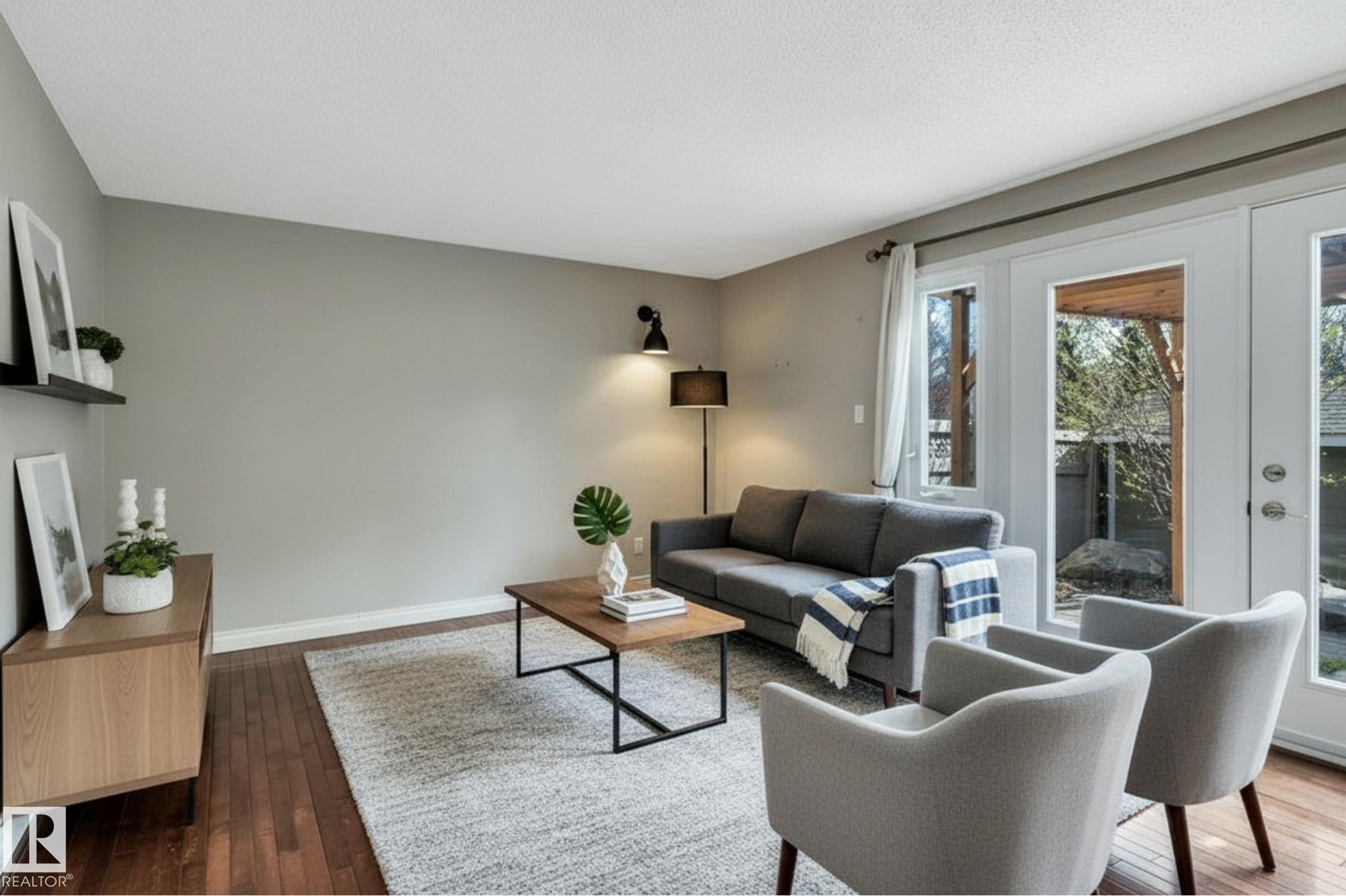 https://zimg.paragon.ice.com/ParagonImages/Property/PM/RAE/225400450/11/0/0/e869df6beae6a8289cc80f6989096d52/1/0d39b2e8dc7b8f135608574c21cfcbe1/225400450-e4c57ad5-08bf-4508-9b9e-050219e1b332.JPG