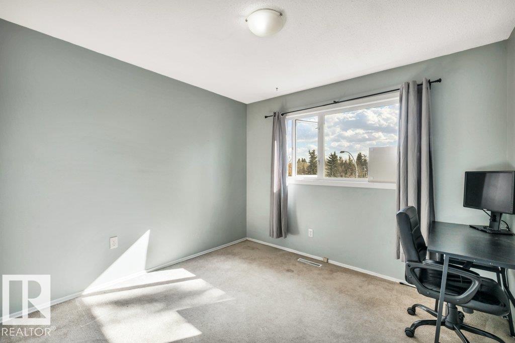 https://zimg.paragon.ice.com/ParagonImages/Property/PM/RAE/225400450/13/0/0/b1cf4612bf8dda99a9671ba1b817d7af/1/0d39b2e8dc7b8f135608574c21cfcbe1/225400450-8bb7a679-80d8-47ca-87d1-203f4fb77751.JPG