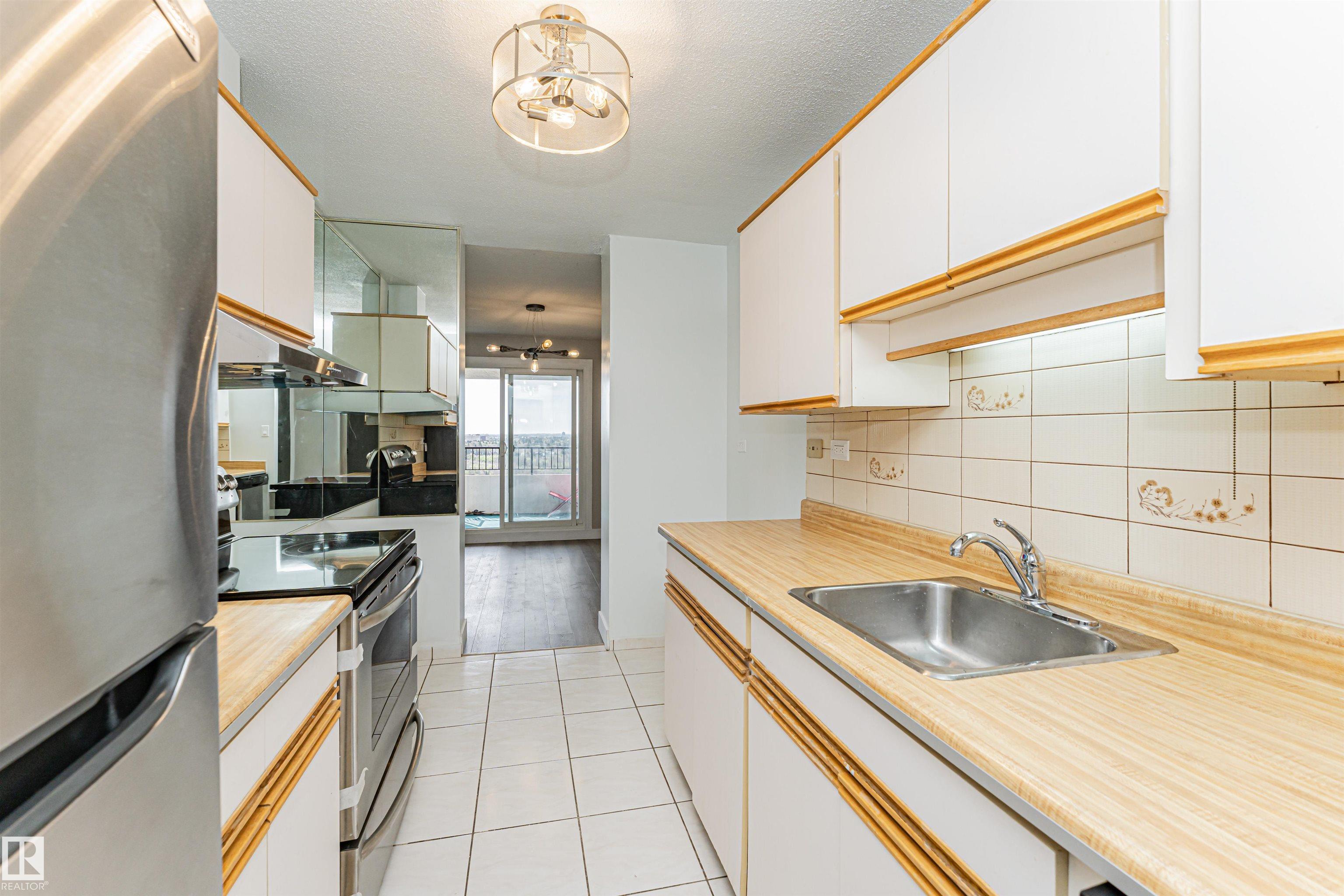 https://zimg.paragon.ice.com/ParagonImages/Property/PM/RAE/225400456/19/0/0/c812d3c1eb13c893a90e340009880287/1/09d57c0a115493ca6e25c204a8b57d12/225400456-0c95d9c5-4643-4be6-83c2-16c9018d53b2.JPG