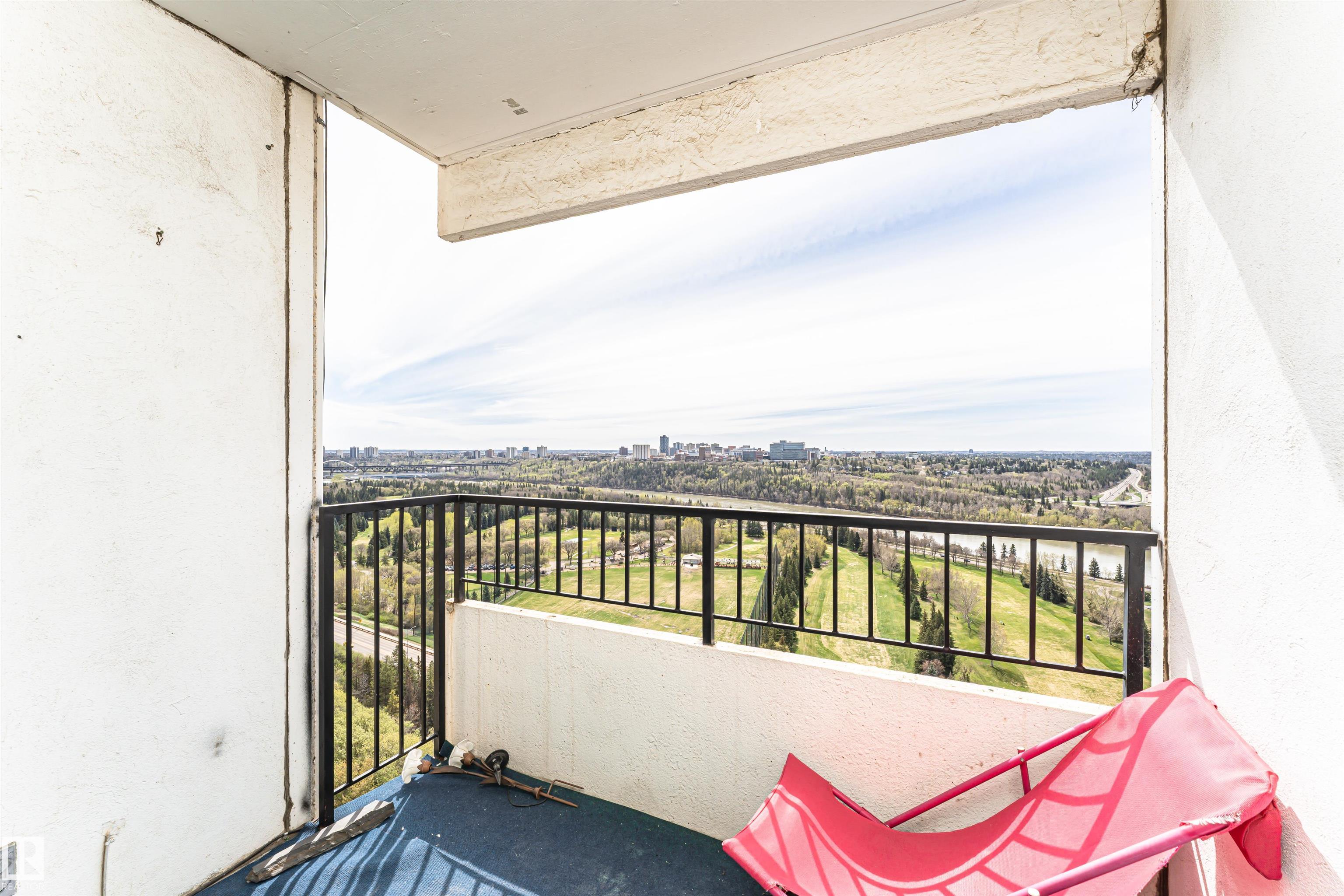 https://zimg.paragon.ice.com/ParagonImages/Property/PM/RAE/225400456/24/0/0/26a07c5d10616f64ba4edbe8aef965a7/1/09d57c0a115493ca6e25c204a8b57d12/225400456-a11cc2b0-8b04-41fe-8007-67835f198dcc.JPG