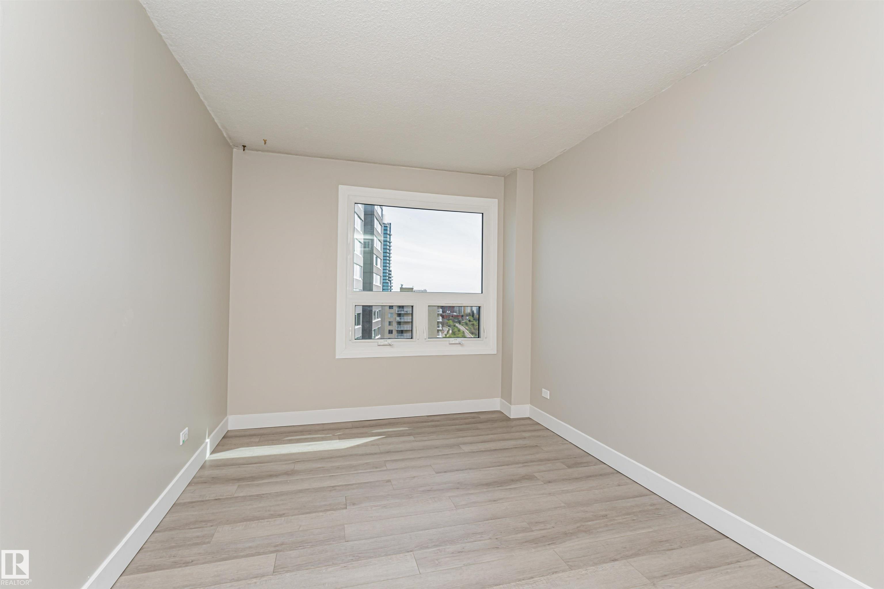 https://zimg.paragon.ice.com/ParagonImages/Property/PM/RAE/225400456/38/0/0/583a576aa47ac2e6ef6f834e1e458cae/1/09d57c0a115493ca6e25c204a8b57d12/225400456-3d8fba67-e3f3-4724-b4d4-82631ca34e6d.JPG