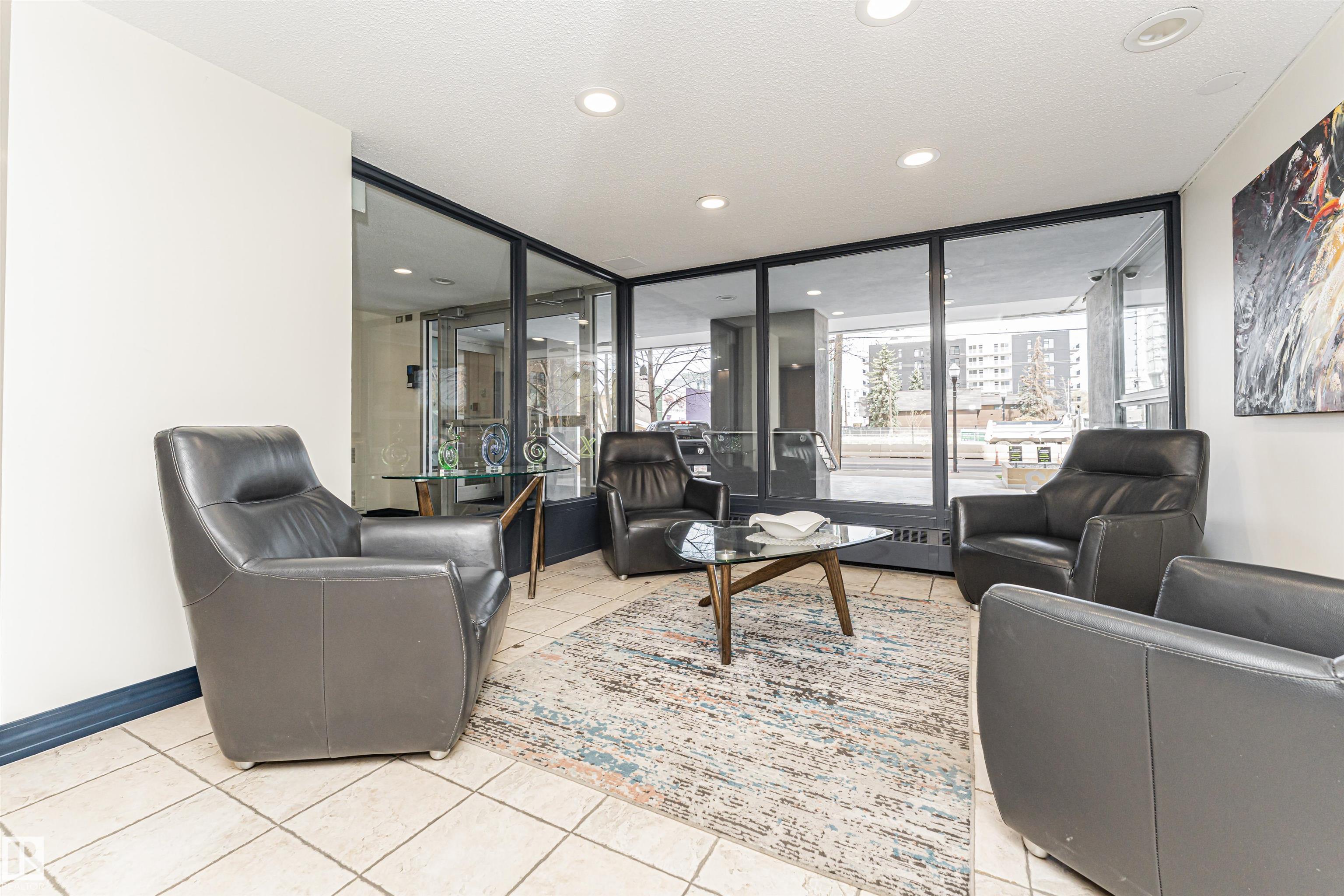 Picture for #1806 12303 JASPER AV NW