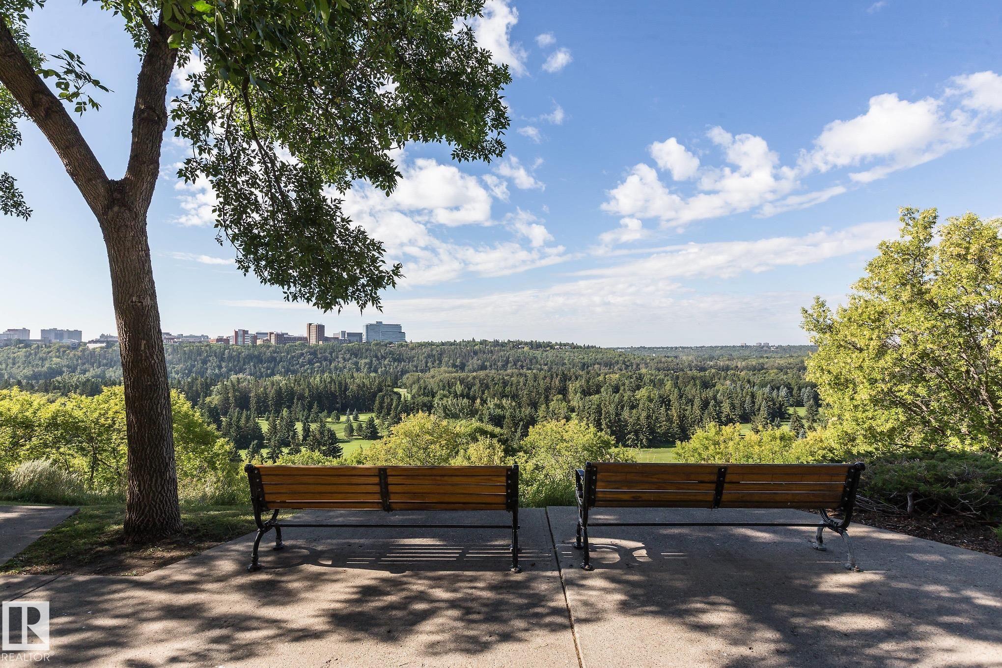 https://zimg.paragon.ice.com/ParagonImages/Property/PM/RAE/225400456/52/0/0/3e114302686043e5d2052004877b4952/1/09d57c0a115493ca6e25c204a8b57d12/225400456-047c3e3b-4417-480d-9d25-9fcea67aacd5.JPG