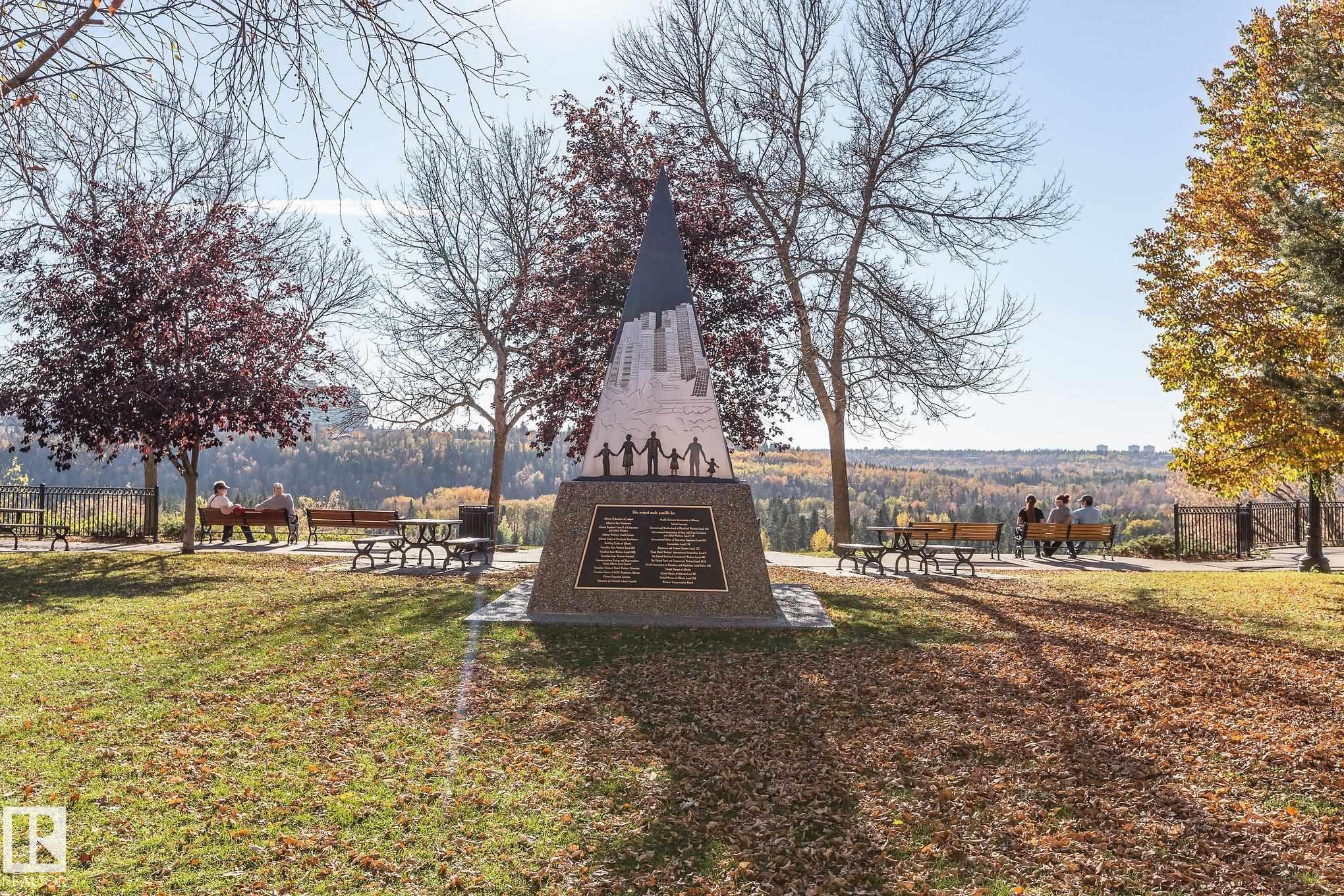 https://zimg.paragon.ice.com/ParagonImages/Property/PM/RAE/225400456/53/0/0/3b4ced30f9faca9a69647eba7f60090d/1/09d57c0a115493ca6e25c204a8b57d12/225400456-e51d1e2b-fd39-4a46-9862-8e43752ecb61.JPG