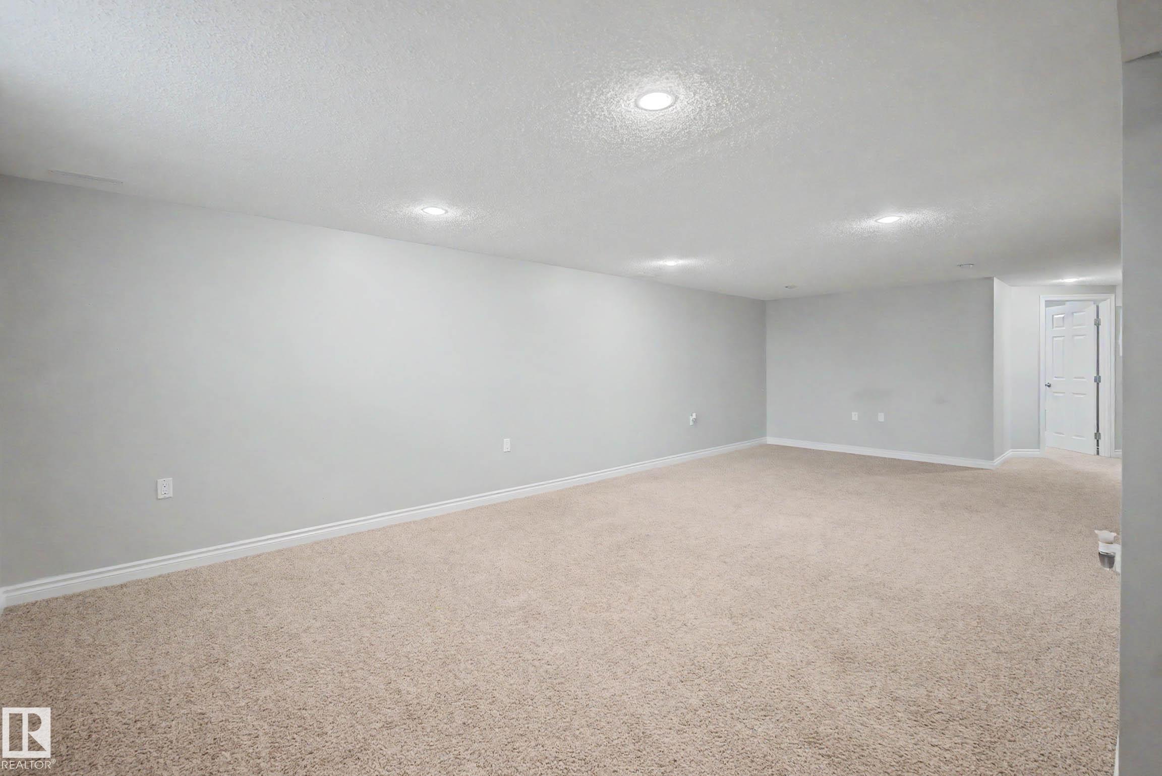https://zimg.paragon.ice.com/ParagonImages/Property/PM/RAE/225400457/28/0/0/4e78cce03e9abd2cadd462445ea3f84f/1/7f8ee957c7fc7745942292a2bad45084/225400457-a9dfb9c1-6cda-4e7e-abbb-a7f0f7c03135.JPG