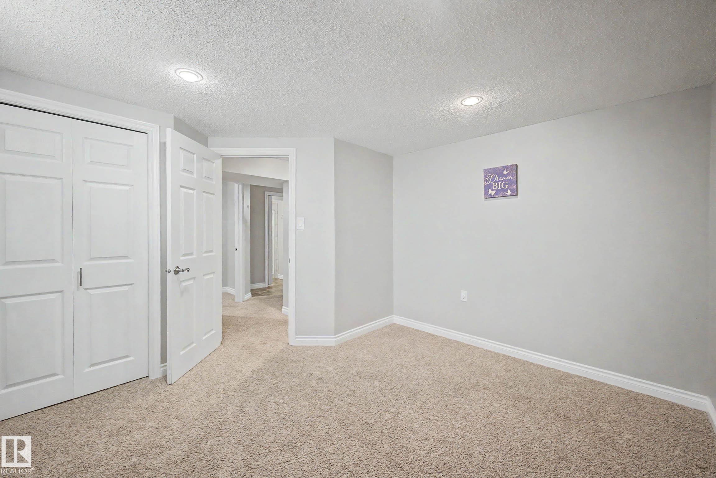 https://zimg.paragon.ice.com/ParagonImages/Property/PM/RAE/225400457/34/0/0/5e2edbbfe16d8ed06ba7826b21deb340/1/7f8ee957c7fc7745942292a2bad45084/225400457-939e214d-64b2-406f-851e-d1aa986ccaf6.JPG