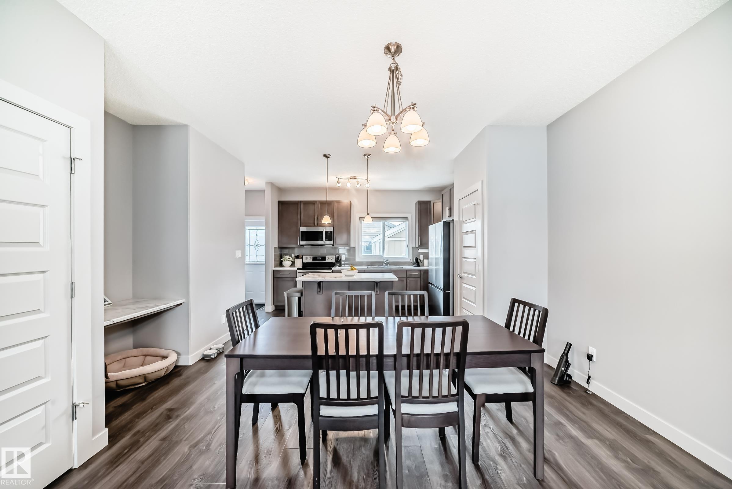 https://zimg.paragon.ice.com/ParagonImages/Property/PM/RAE/225400459/14/0/0/f077401ee12220a0019524a47fcaa793/1/39d74775413a5891b4a5e8c4a995cf84/225400459-79787061-882e-479d-b26f-fbf683558815.JPG