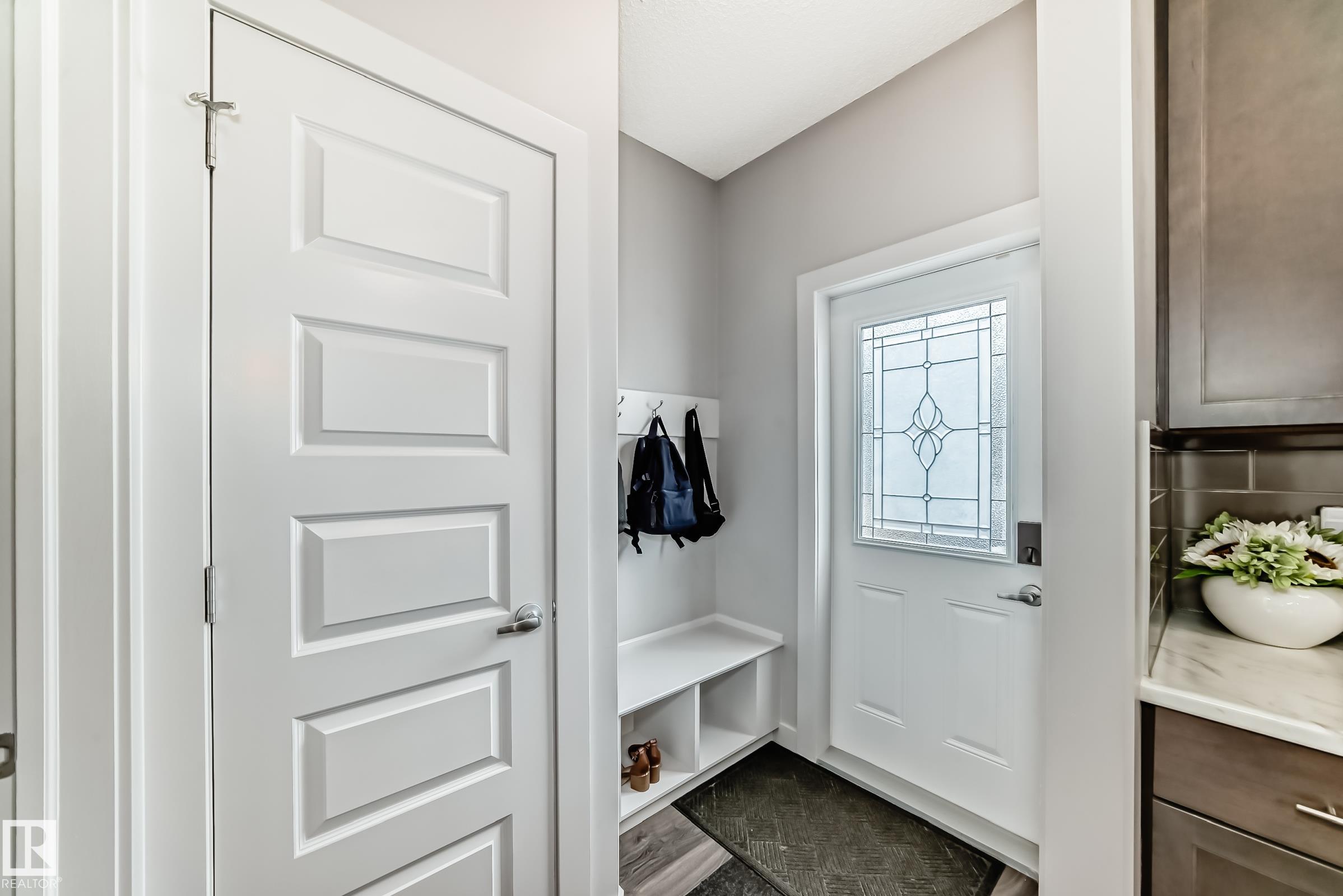 https://zimg.paragon.ice.com/ParagonImages/Property/PM/RAE/225400459/18/0/0/4c33f51541bdbdd93870b9a8ffdb2ea5/1/39d74775413a5891b4a5e8c4a995cf84/225400459-11d2f529-a136-4259-8142-337aed731437.JPG
