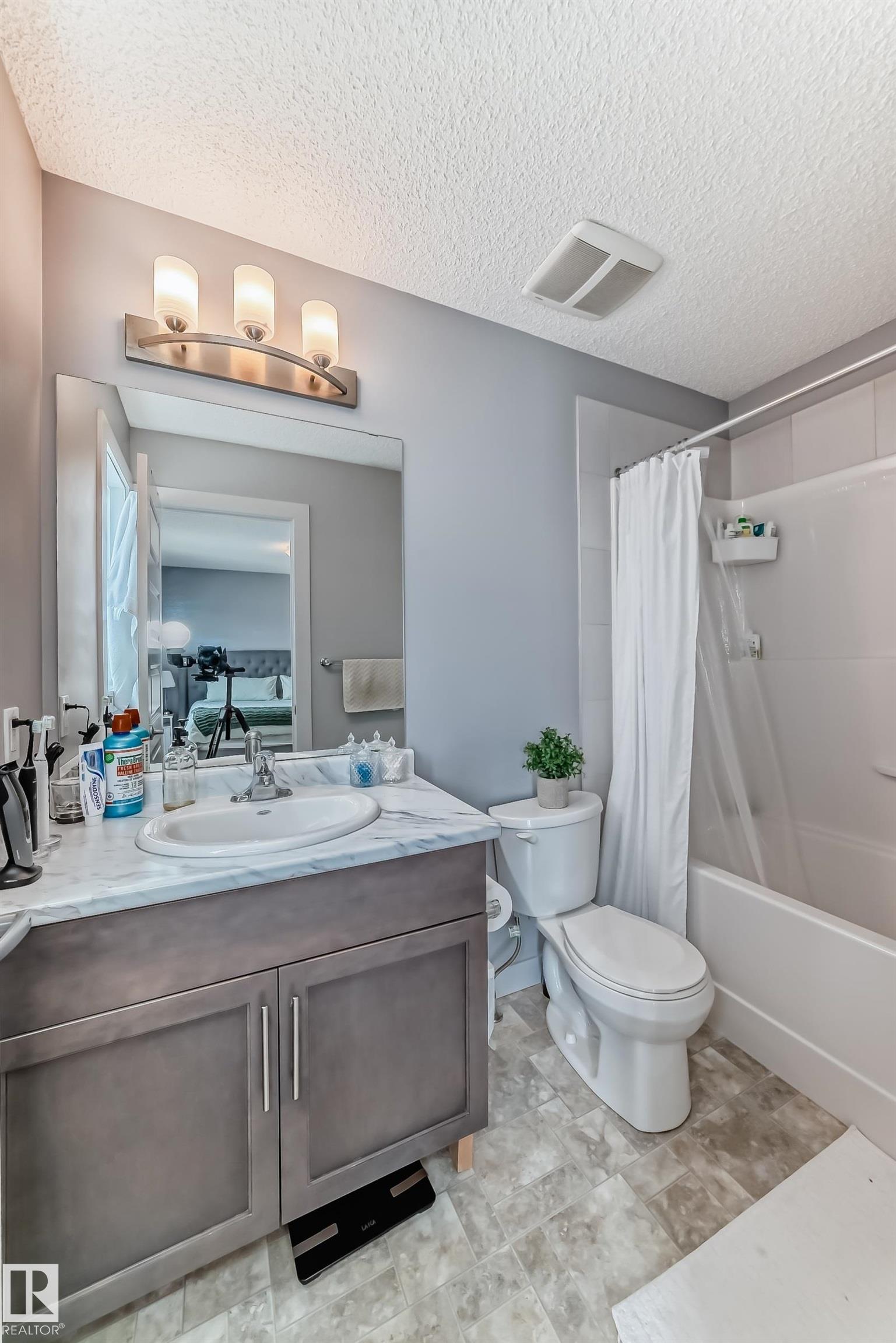 https://zimg.paragon.ice.com/ParagonImages/Property/PM/RAE/225400459/23/0/0/30e1b2324b4db22dba88d3f6a45e6220/1/39d74775413a5891b4a5e8c4a995cf84/225400459-3485bb8d-96a8-4755-a200-aedf7c5007e6.JPG