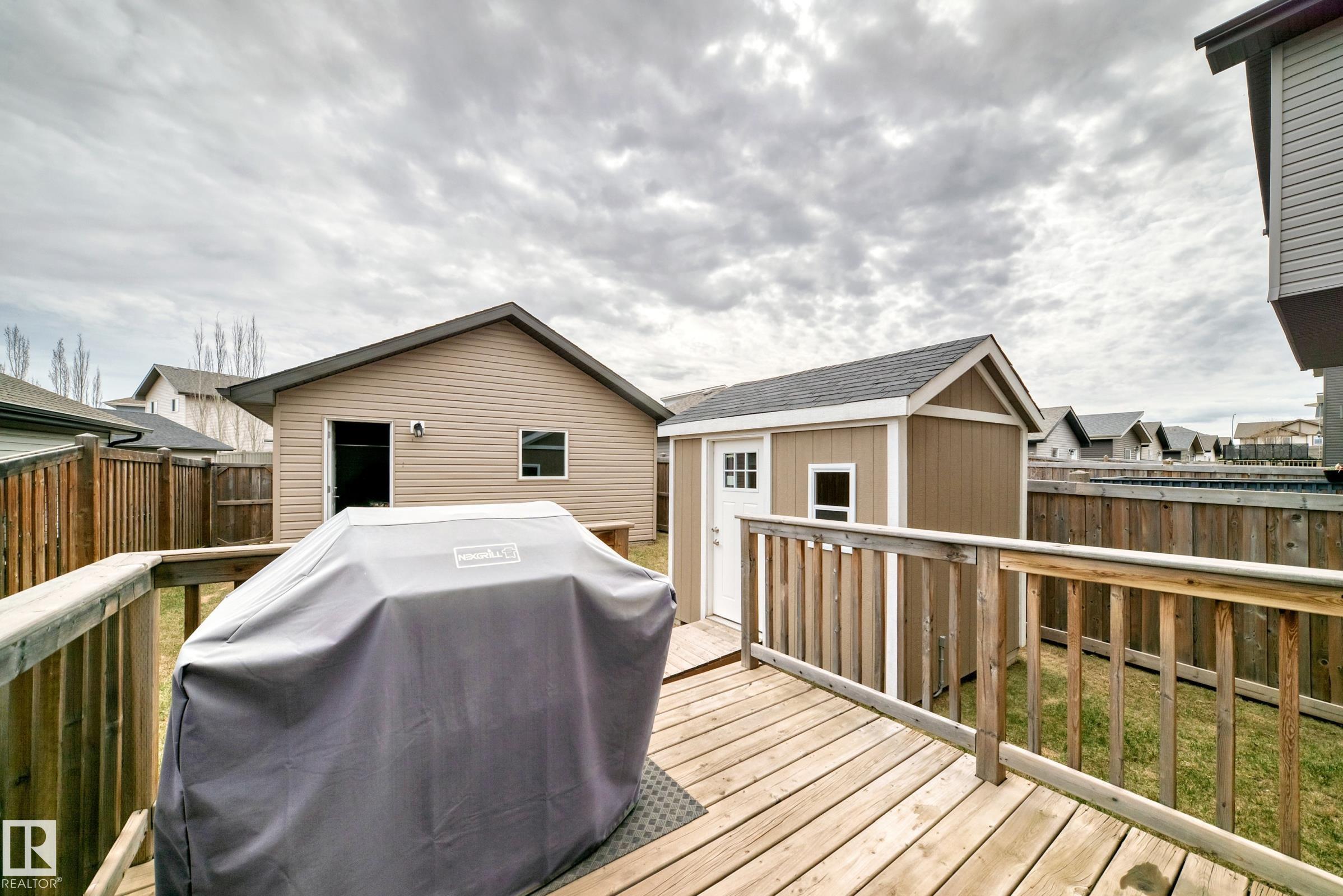 https://zimg.paragon.ice.com/ParagonImages/Property/PM/RAE/225400459/44/0/0/764142d16f3f3dfc68a6b1b3937df553/1/39d74775413a5891b4a5e8c4a995cf84/225400459-a7753950-e8de-4b3d-a2a4-a1f909cb470d.JPG