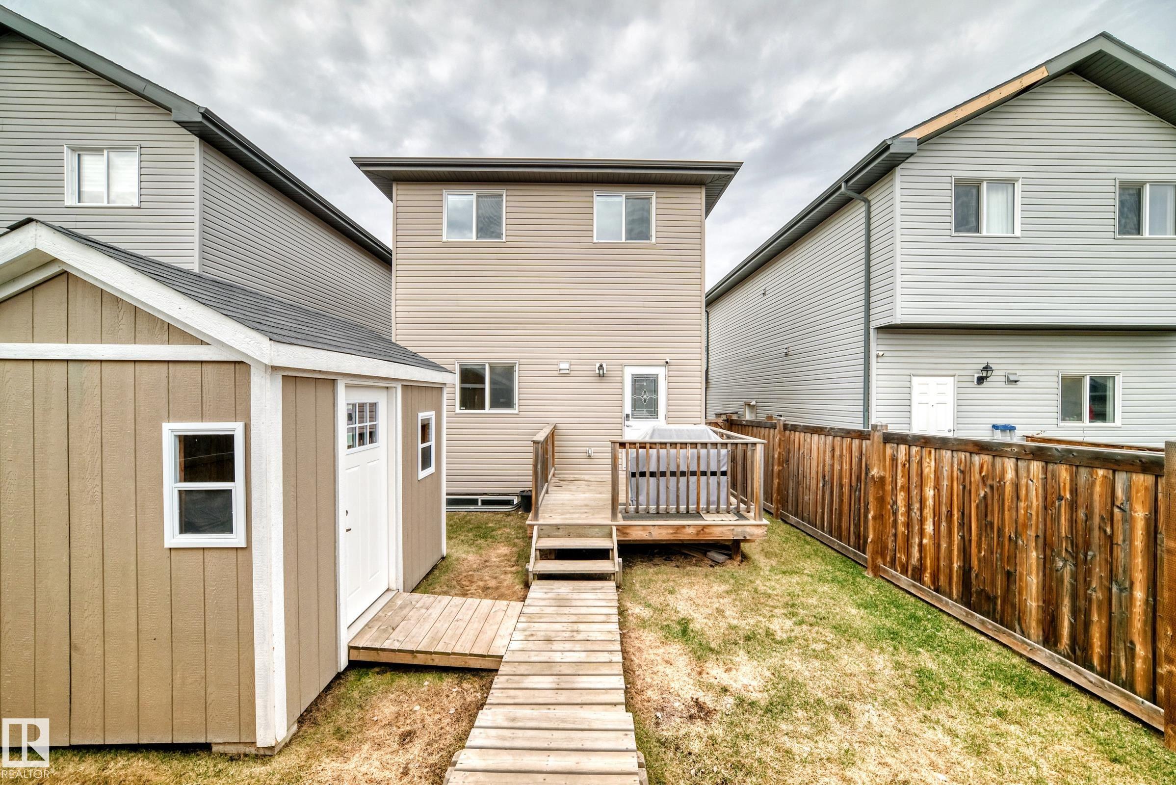 https://zimg.paragon.ice.com/ParagonImages/Property/PM/RAE/225400459/48/0/0/c03d1358915726c5a2c7c66ea4d762c0/1/39d74775413a5891b4a5e8c4a995cf84/225400459-518e4a71-2116-43b7-b1ec-745c3e3933c1.JPG