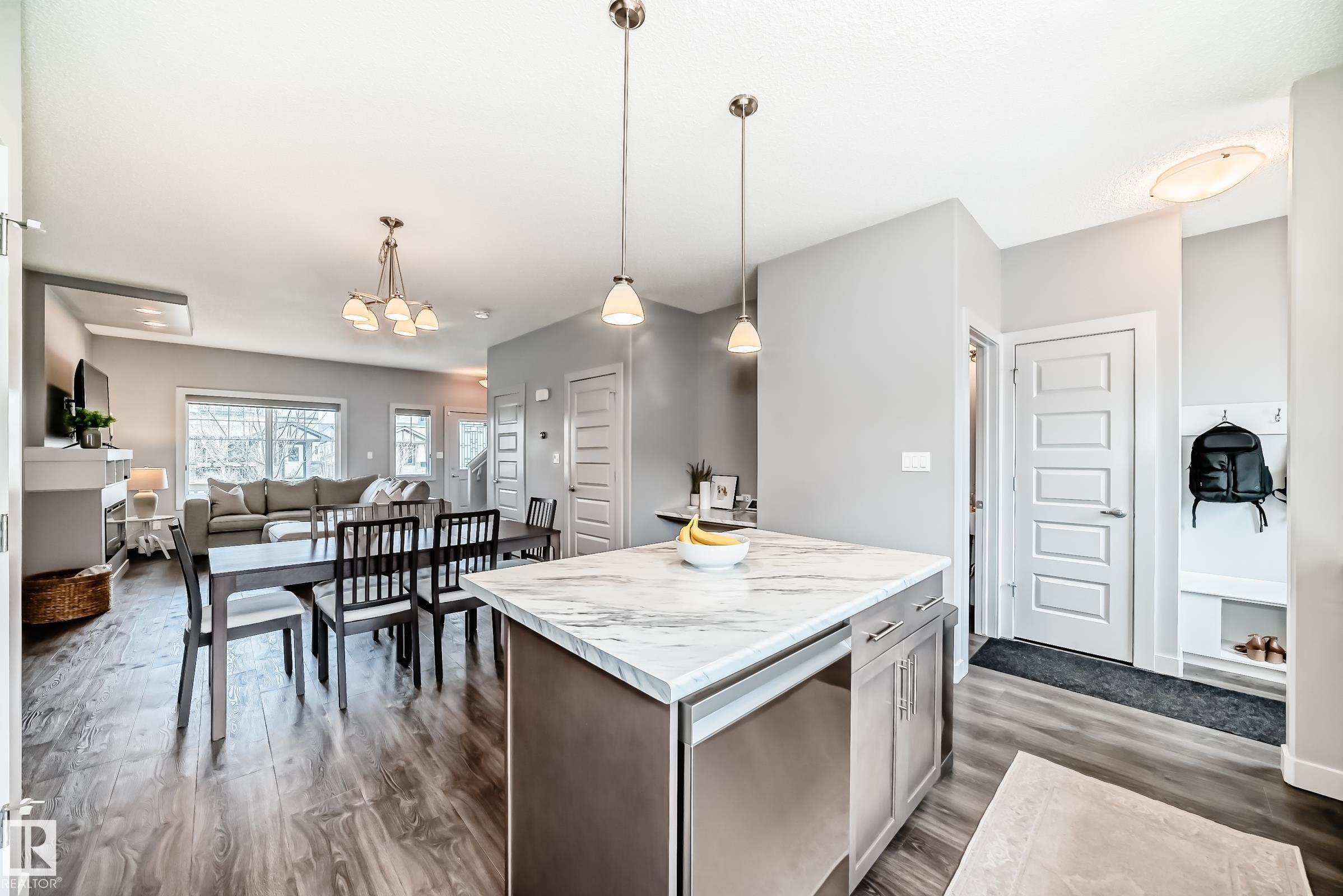 https://zimg.paragon.ice.com/ParagonImages/Property/PM/RAE/225400459/9/0/0/345f700e45c1f8186abf6e9785feb718/1/39d74775413a5891b4a5e8c4a995cf84/225400459-126cb9d3-a25c-4957-a107-9e8ad5f6f707.JPG