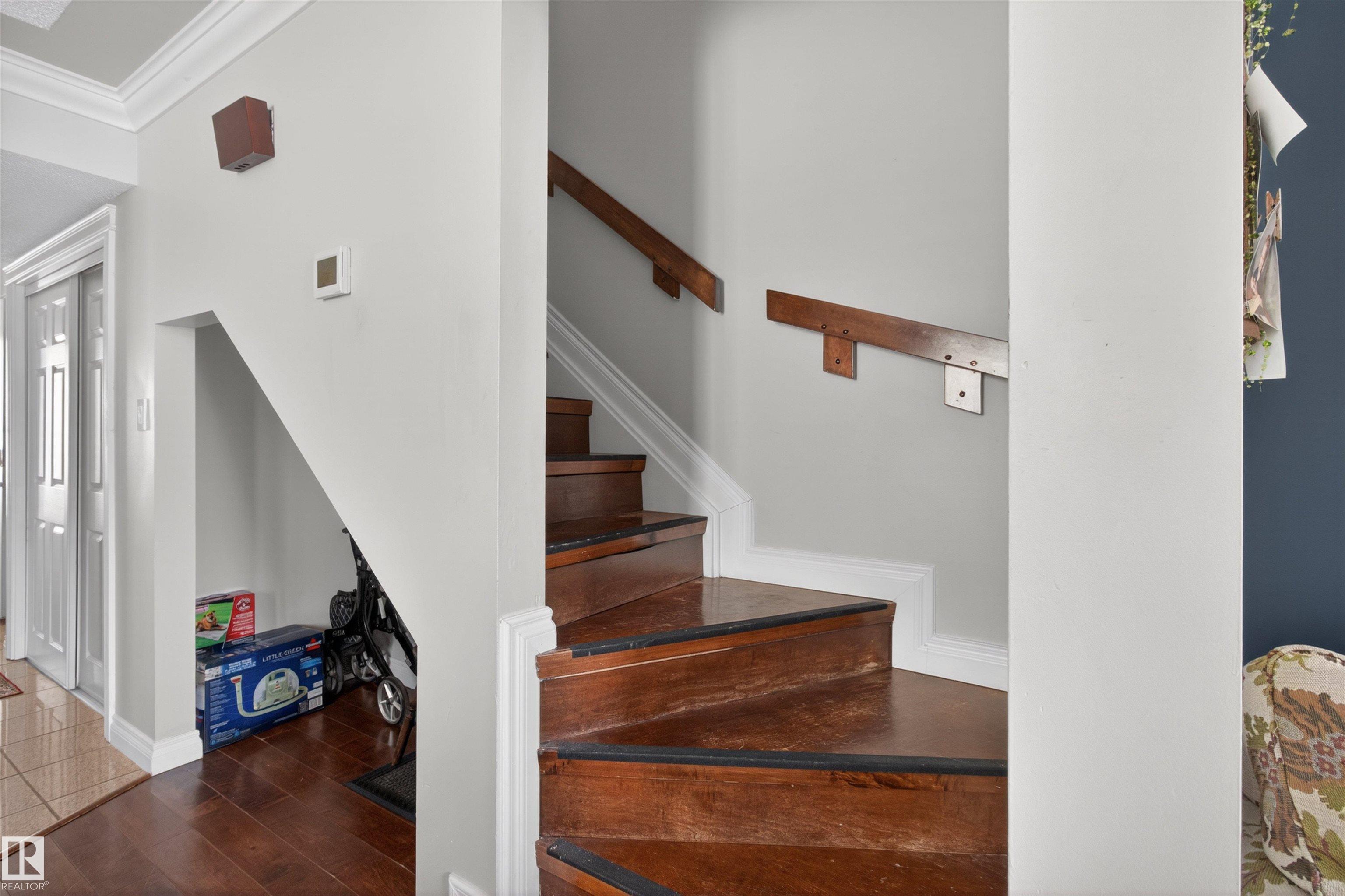 Photo 14 at 53 Lancaster Terrace NW, Dunluce, Edmonton