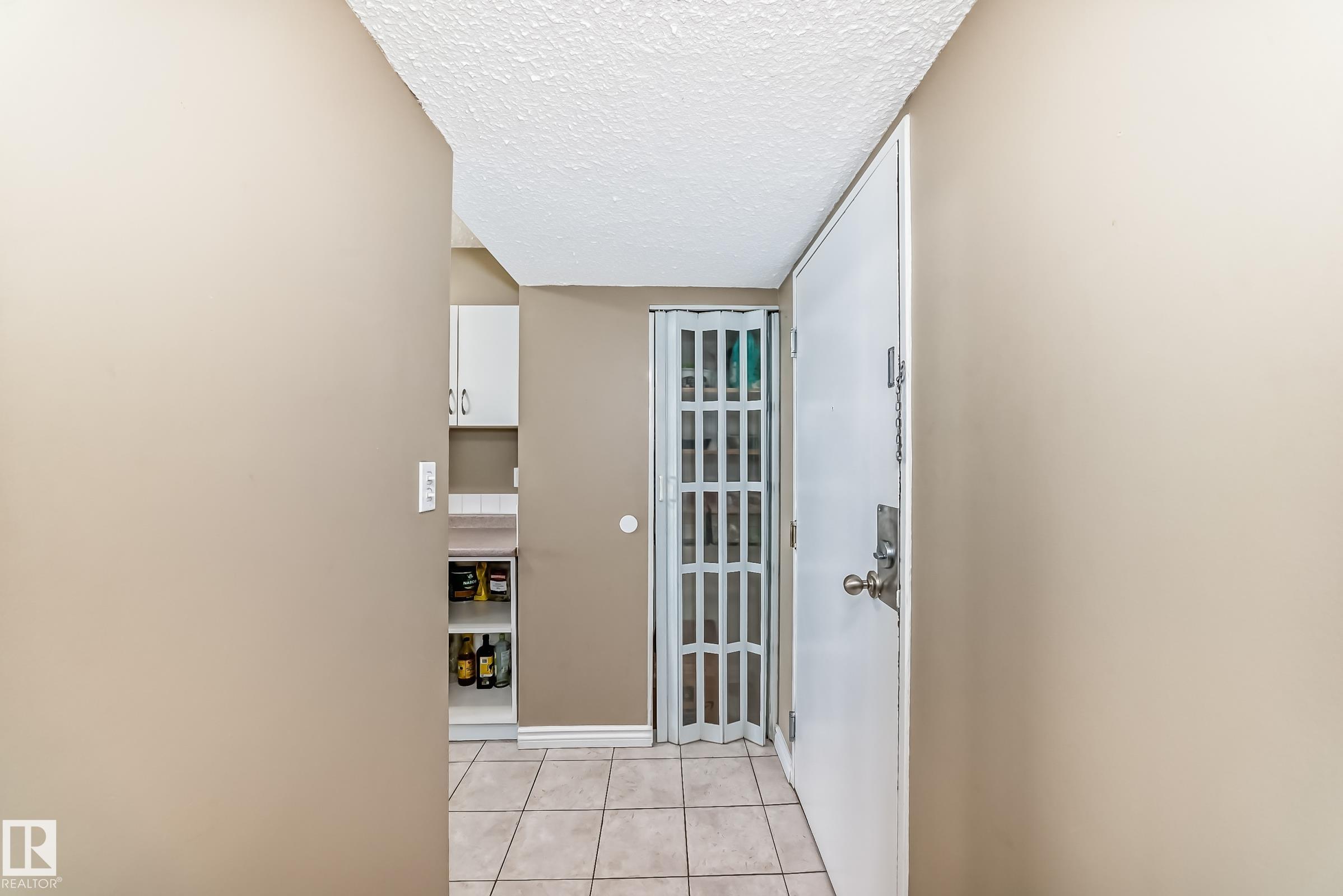 Photo 7 at 115 - 8735 165 Street NW, West Meadowlark Park, Edmonton
