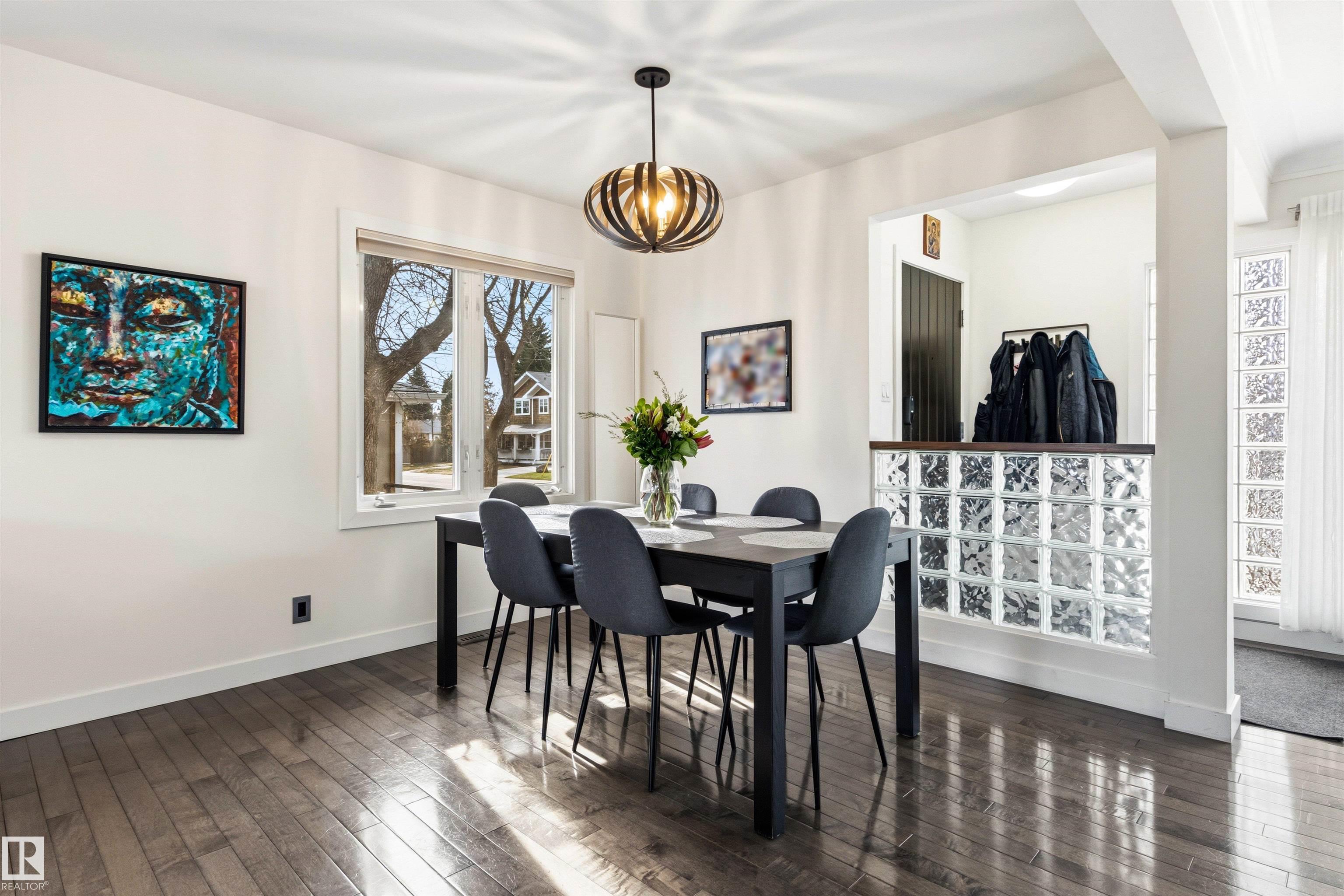 https://zimg.paragon.ice.com/ParagonImages/Property/PM/RAE/225400475/10/0/0/5d60ee309d85d713f373eabc3561cc4f/1/0d46f076a5795848e4ce8e25125f43c8/225400475-c7483c33-de4f-4123-a076-abef64c7d4ec.JPG