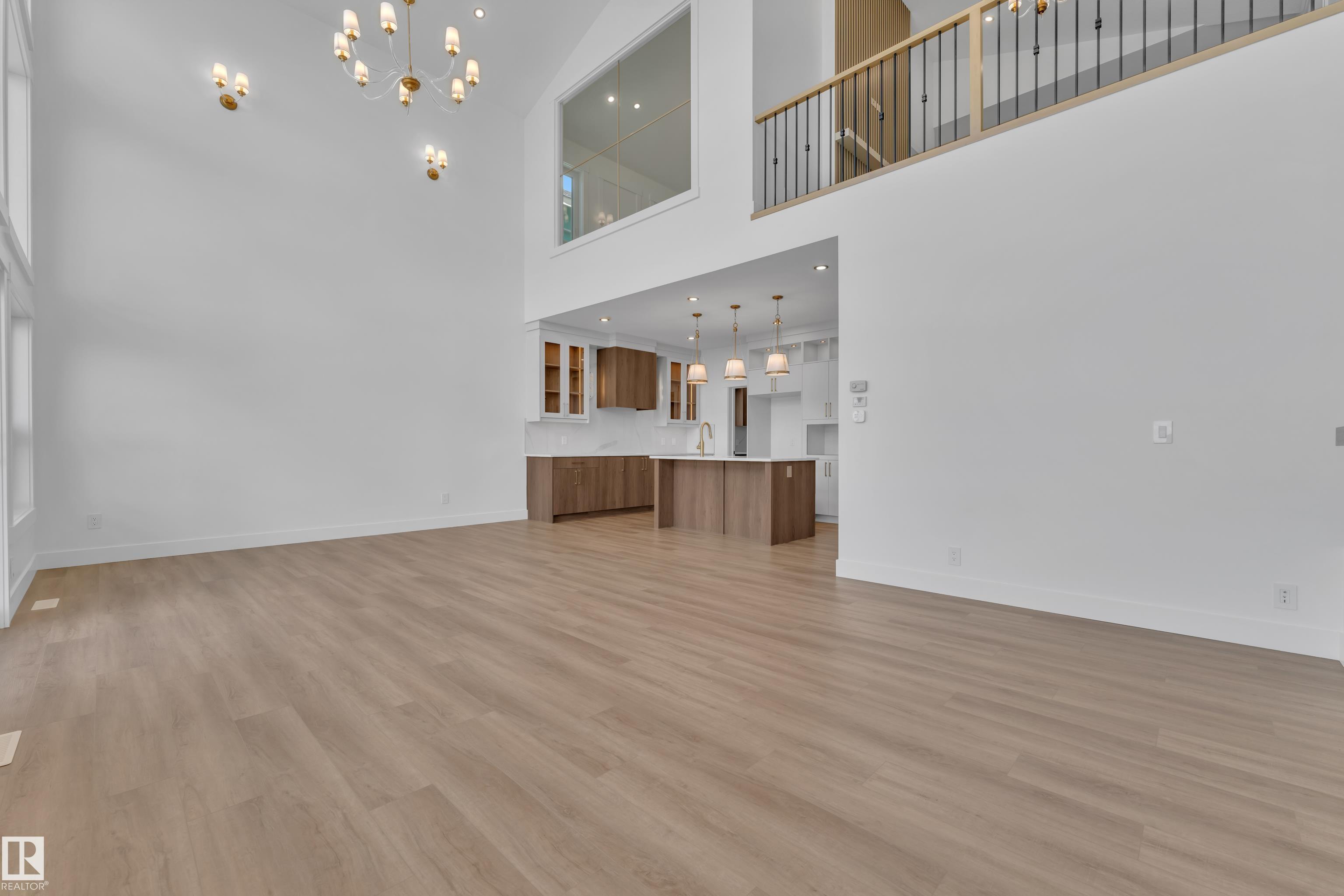 https://zimg.paragon.ice.com/ParagonImages/Property/PM/RAE/225400487/14/0/0/4cf4e3059097917b5b480b100a8e7173/1/bca1e73735ade6f1479f4cd89f1d3132/225400487-a79e9281-bf7c-44f1-ac15-723b359444dd.JPG