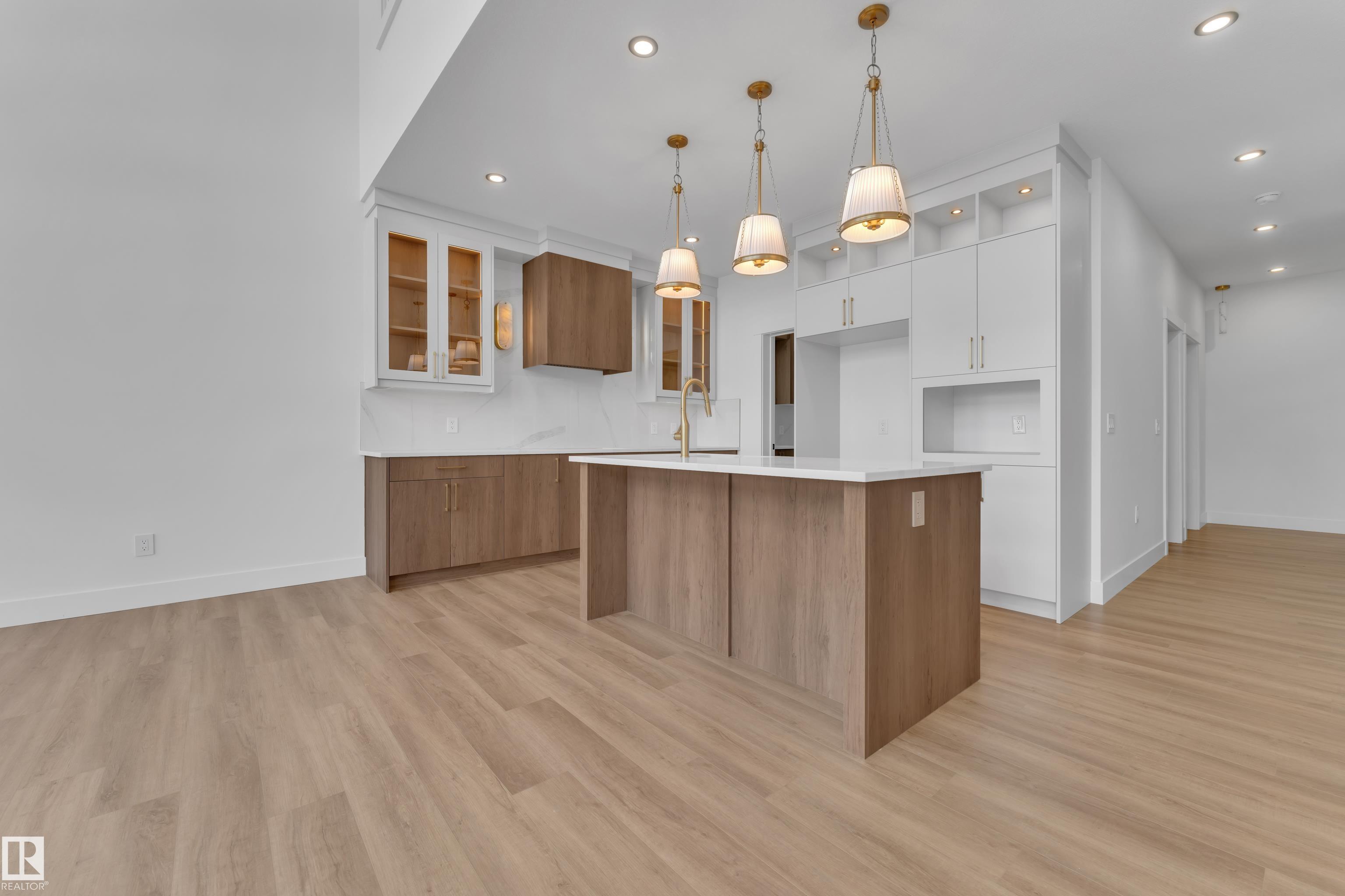 https://zimg.paragon.ice.com/ParagonImages/Property/PM/RAE/225400487/15/0/0/0d952cec28087de799332d309390deaf/1/bca1e73735ade6f1479f4cd89f1d3132/225400487-666f7f38-12b8-4fba-9ab1-fbe517f53d47.JPG
