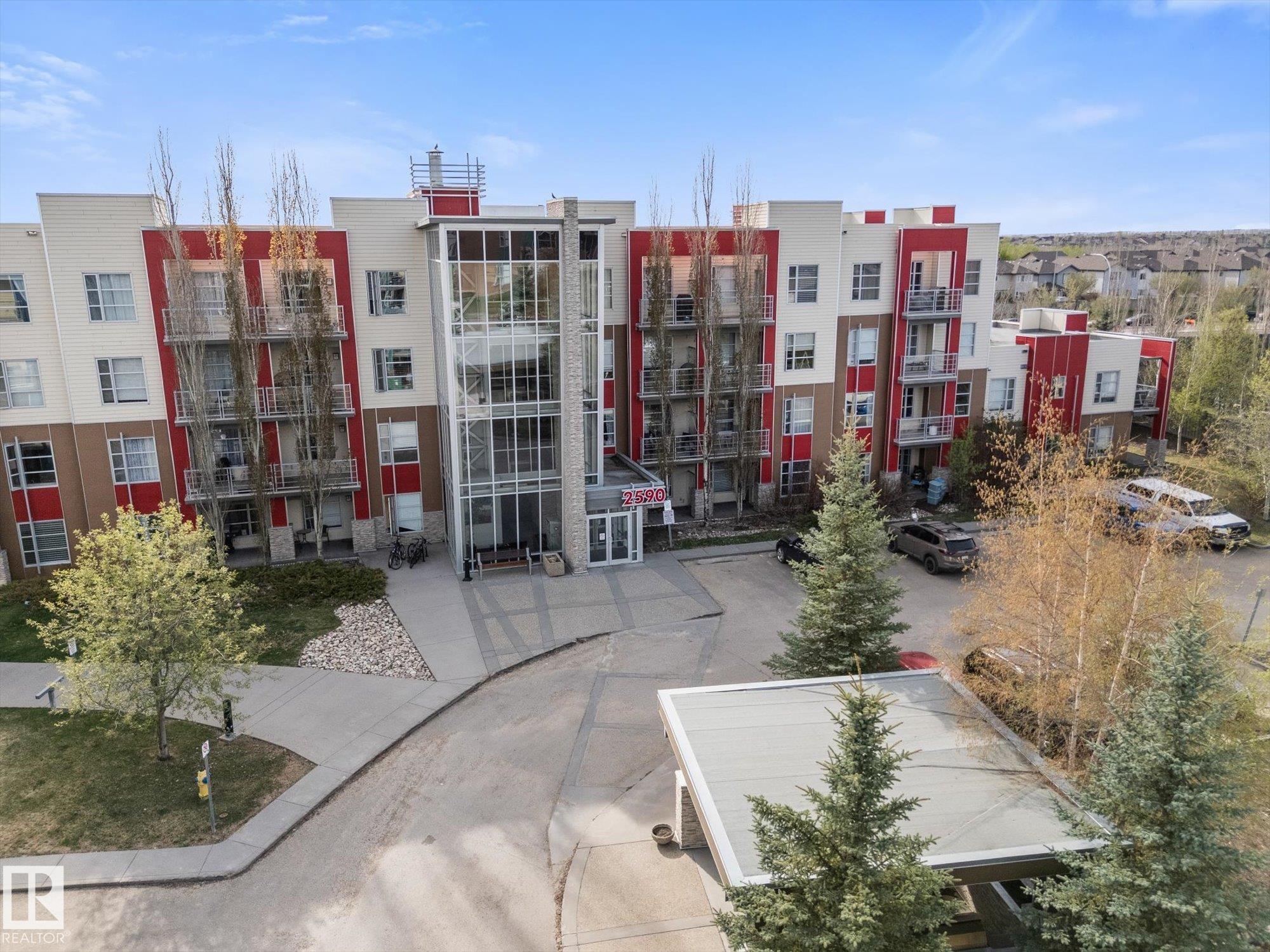 https://zimg.paragon.ice.com/ParagonImages/Property/PM/RAE/225400488/27/0/0/edea814dccdd10b992b94e1533d8e535/1/e44196a138dc3ddc151117f8b62c63aa/225400488-62b8b44e-8176-431c-859c-dc36b580b7e6.JPG