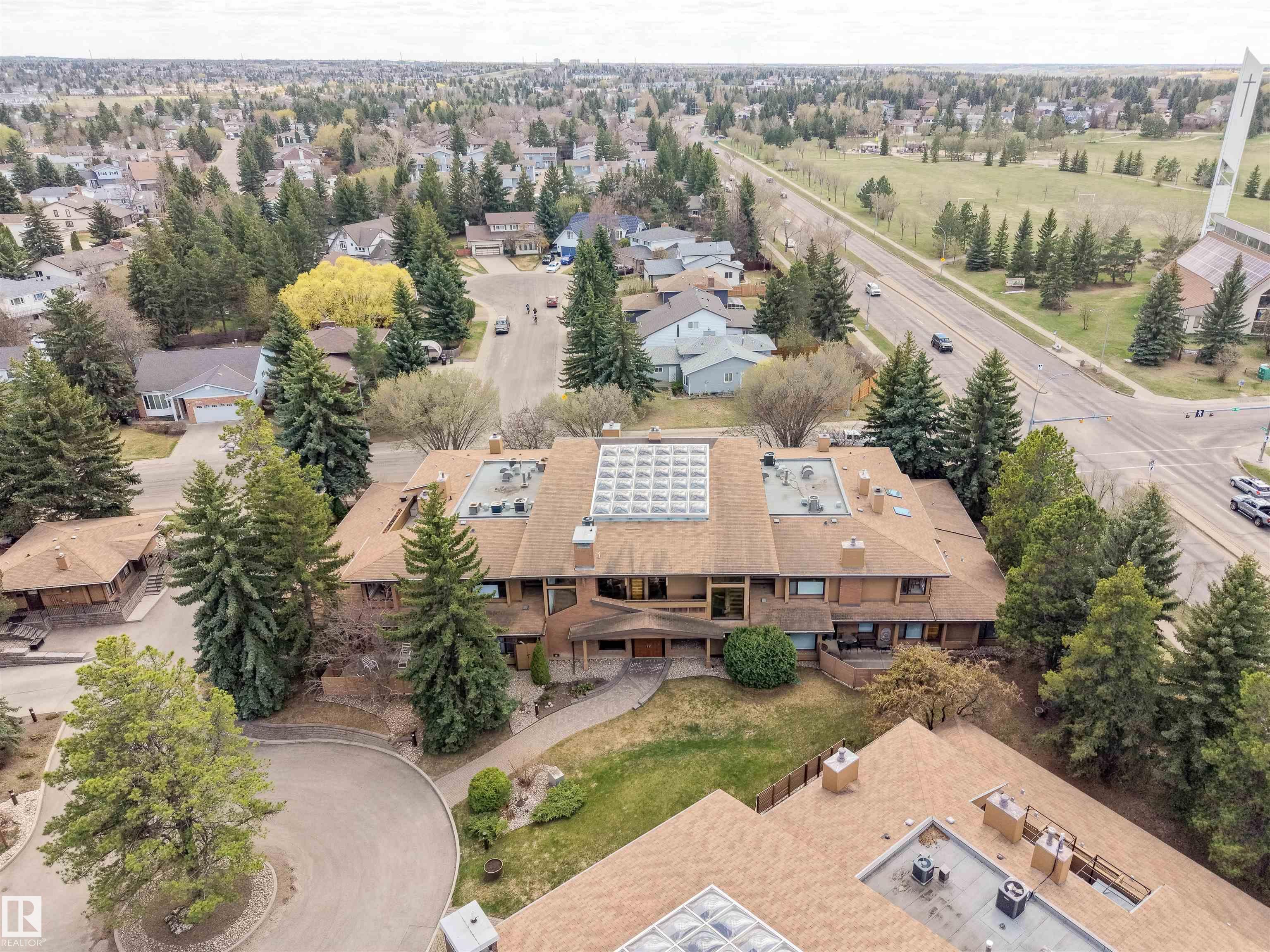https://zimg.paragon.ice.com/ParagonImages/Property/PM/RAE/225400489/45/0/0/96952daf3f3a344daa9bb85b20a2f84a/1/a7cb723ab67148bda7c8b7b0e8f06317/225400489-8202590e-a3d8-4942-a5c7-7faa7f4689cb.JPG