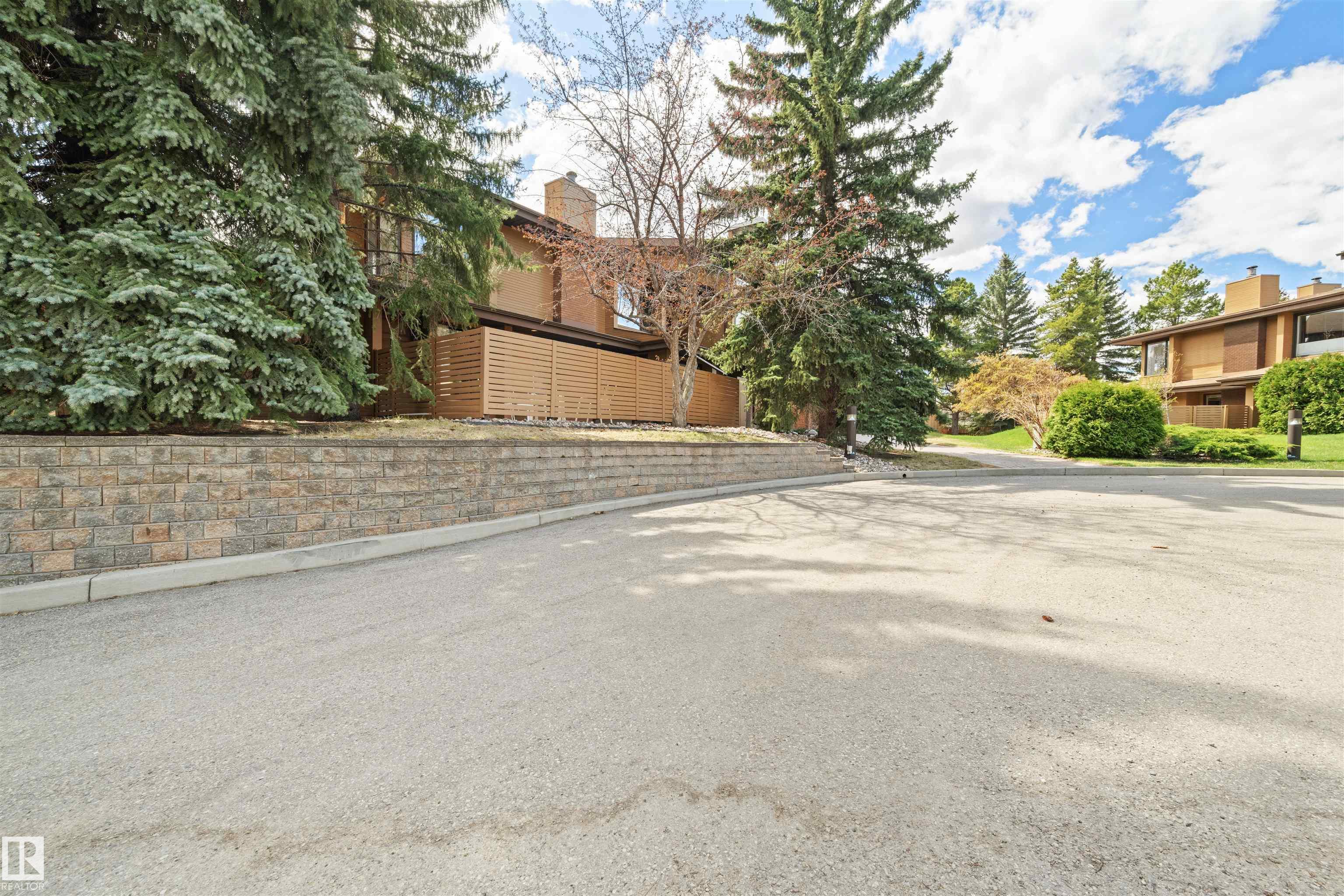 https://zimg.paragon.ice.com/ParagonImages/Property/PM/RAE/225400489/49/0/0/bf139c24ca6719b710b90cce505b212c/1/a7cb723ab67148bda7c8b7b0e8f06317/225400489-b19af00b-0ce9-4710-bd42-fdafb2b3057b.JPG