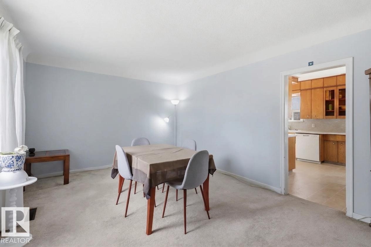 Picture for 9206 / 9208 90 ST NW
