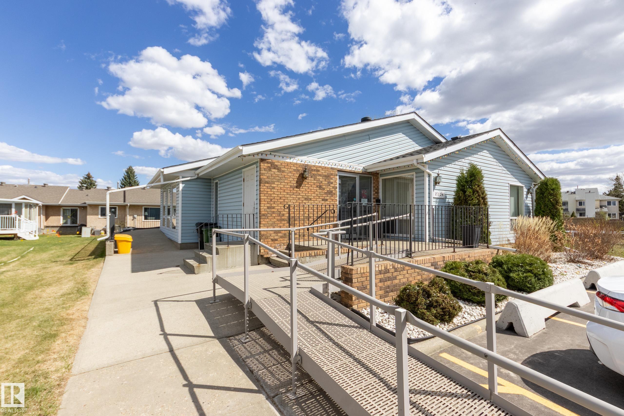 https://zimg.paragon.ice.com/ParagonImages/Property/PM/RAE/225400516/32/0/0/ce690607772f10d83cf1b868ca35abc9/1/041ab794df5bdf61a693aa20e88b362f/225400516-fe1d5b0f-d595-435a-b4fe-26fc6840797d.JPG
