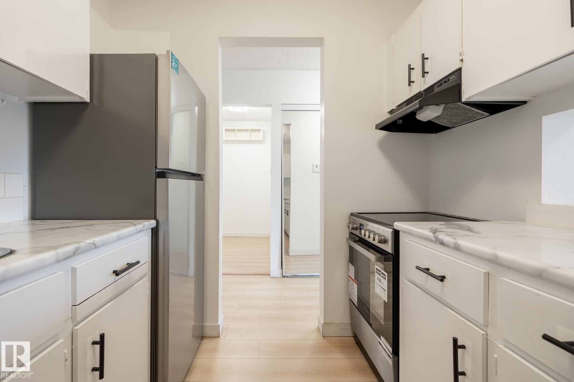 https://zimg.paragon.ice.com/ParagonImages/Property/PM/RAE/225400528/3/0/0/1aa4393f377b33c7bd932a245e861131/1/18c7cc4888238537824170fc483247b2/225400528-88682020-63e9-407b-855d-4be9edc5e7cf.JPG