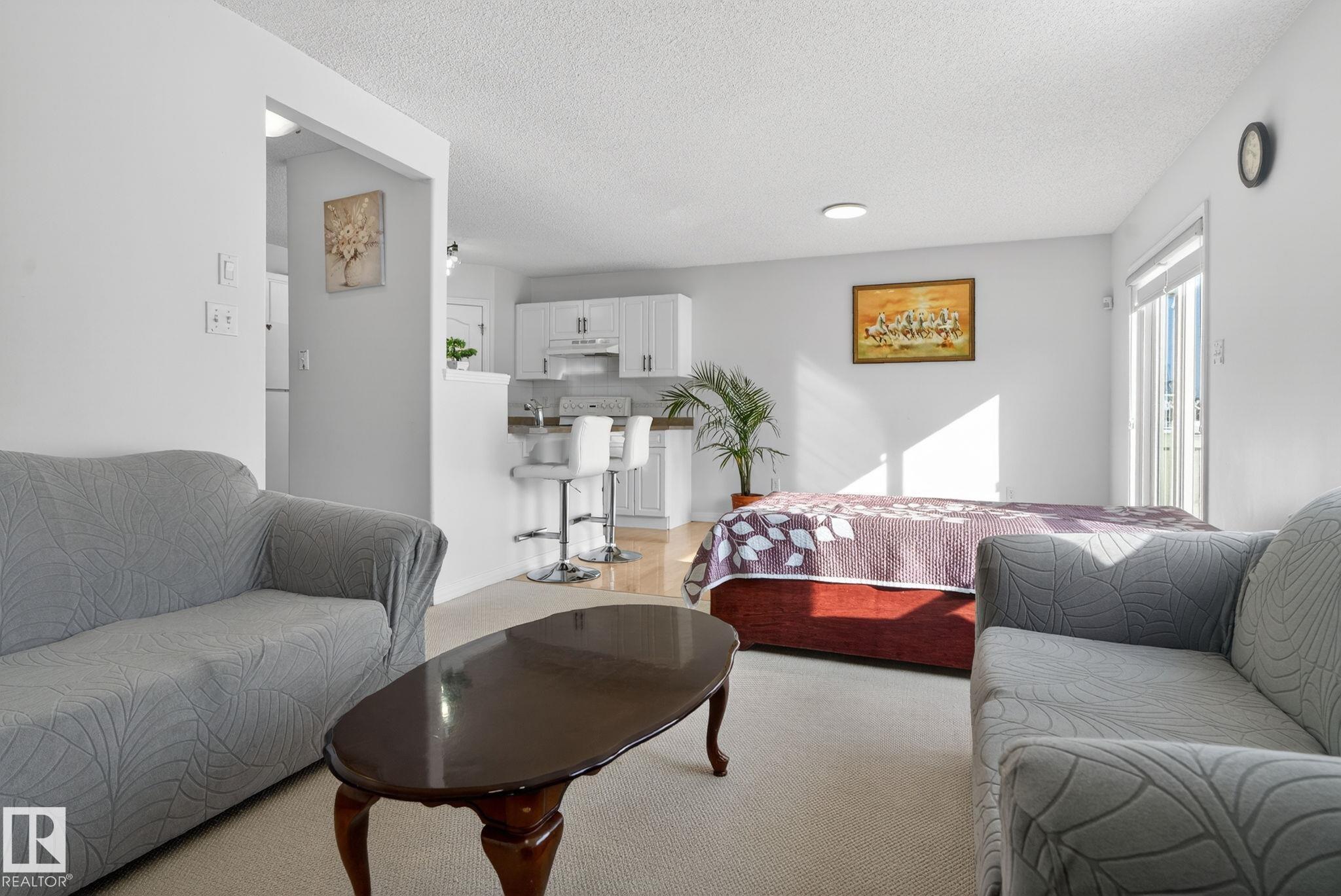 https://zimg.paragon.ice.com/ParagonImages/Property/PM/RAE/225400529/18/0/0/6f6d68cf52474ccb7465a4d55aa3a01f/1/d49c9340cf298cbe2671e430170dc7b4/225400529-0cdbdd0c-0448-4d9e-8800-b8fe667123f1.JPG