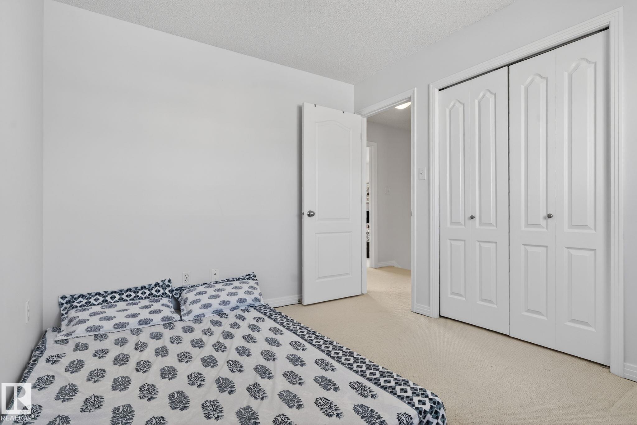 https://zimg.paragon.ice.com/ParagonImages/Property/PM/RAE/225400529/28/0/0/650c0aa0ea9139efb58da5ba671ebeea/1/d49c9340cf298cbe2671e430170dc7b4/225400529-bbfb63ae-3c81-411b-9e08-bcb20e1bc6b4.JPG