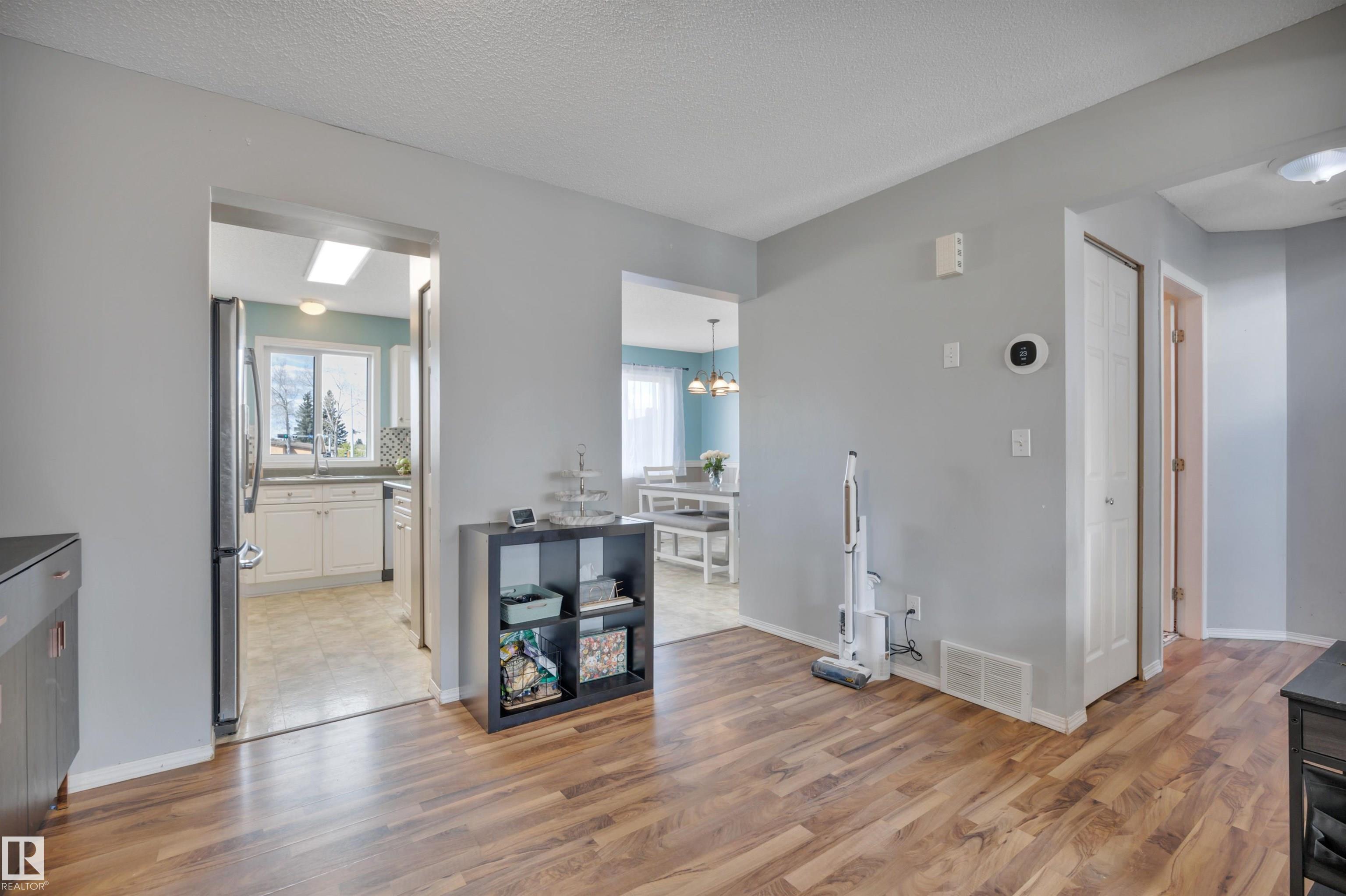 Photo 14 at 102 - 4415 South Park Drive, South Park, Leduc