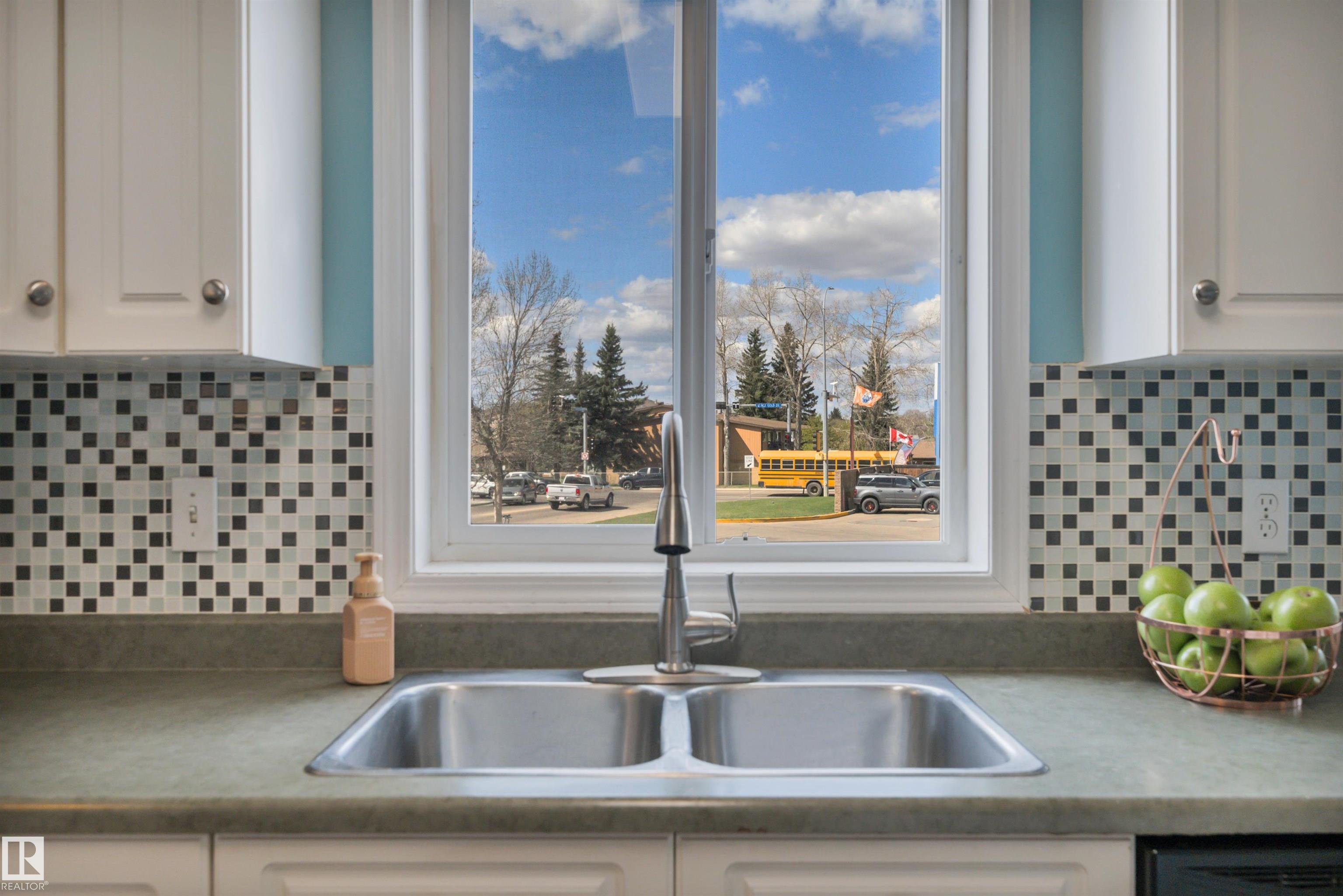 Photo 19 at 102 - 4415 South Park Drive, South Park, Leduc