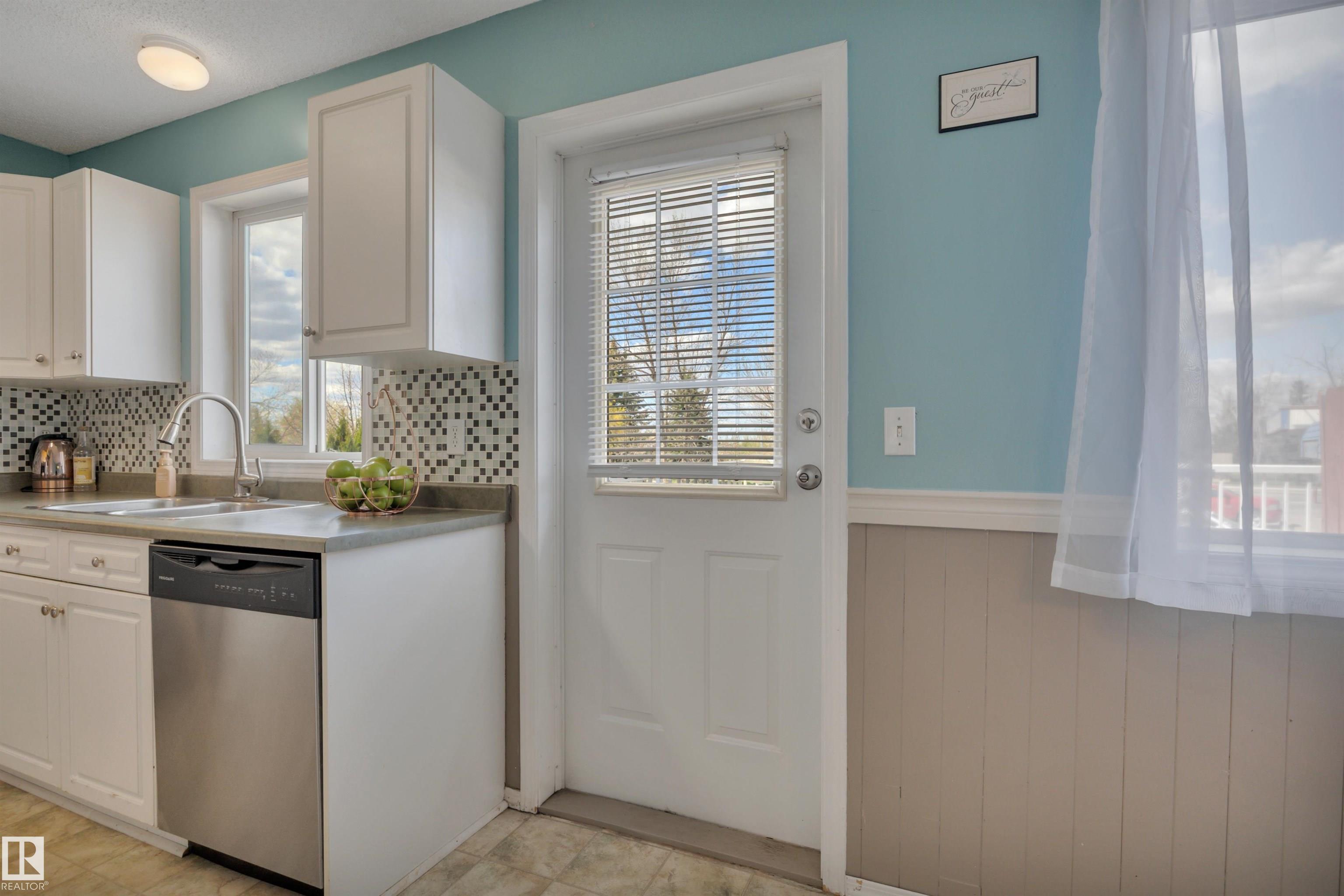 Photo 44 at 102 - 4415 South Park Drive, South Park, Leduc
