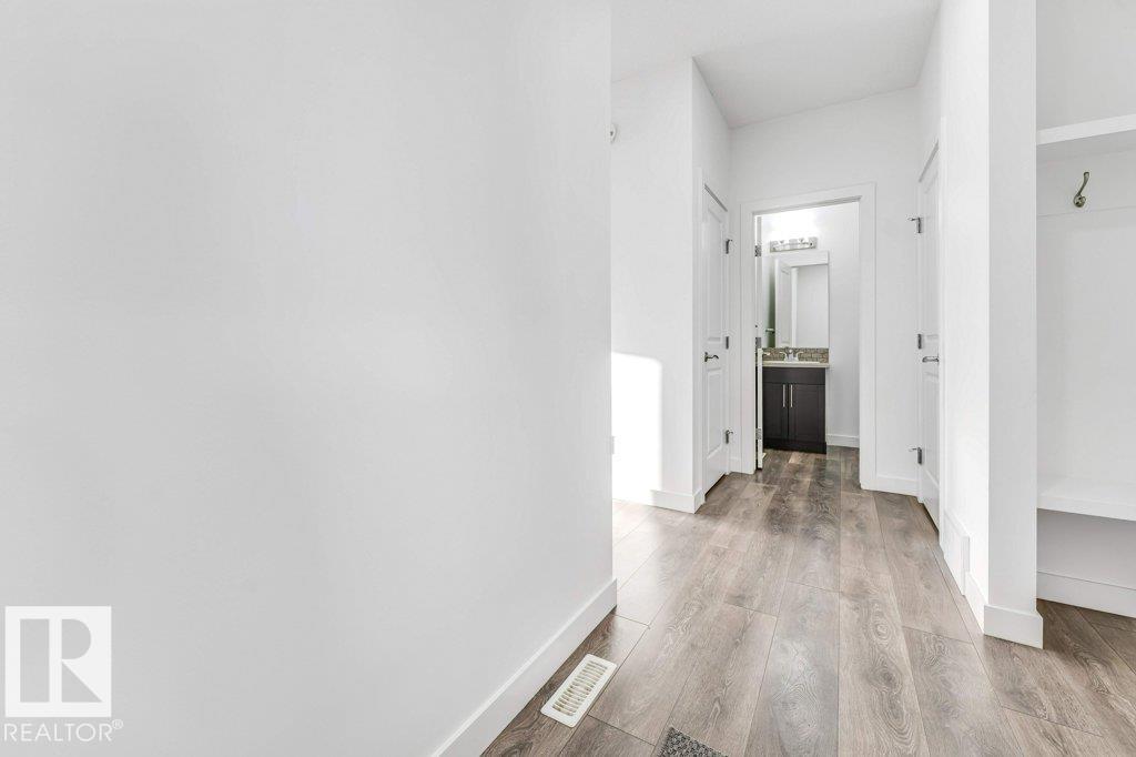 https://zimg.paragon.ice.com/ParagonImages/Property/PM/RAE/225400538/12/0/0/ccf68d5387264b543e6d51fcfcfd1760/1/6d98ab0e187c6a4b85922c8a548ae530/225400538-A523920E-D3D2-4A37-8171-27787DEEB75B.JPG