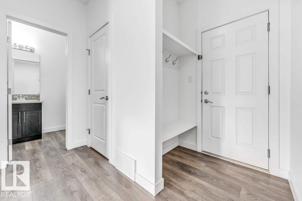 https://zimg.paragon.ice.com/ParagonImages/Property/PM/RAE/225400538/13/0/0/78183741c9d7928f04bc6caf5fb217c0/1/6d98ab0e187c6a4b85922c8a548ae530/225400538-43078F4C-209A-411A-A910-6429DAF6A47E.JPG