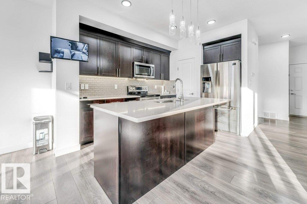 https://zimg.paragon.ice.com/ParagonImages/Property/PM/RAE/225400538/18/0/0/e854746e17aa0cad515693ee09f396e3/1/6d98ab0e187c6a4b85922c8a548ae530/225400538-EDCF3889-E4D2-41C9-8B42-CC0424224F95.JPG