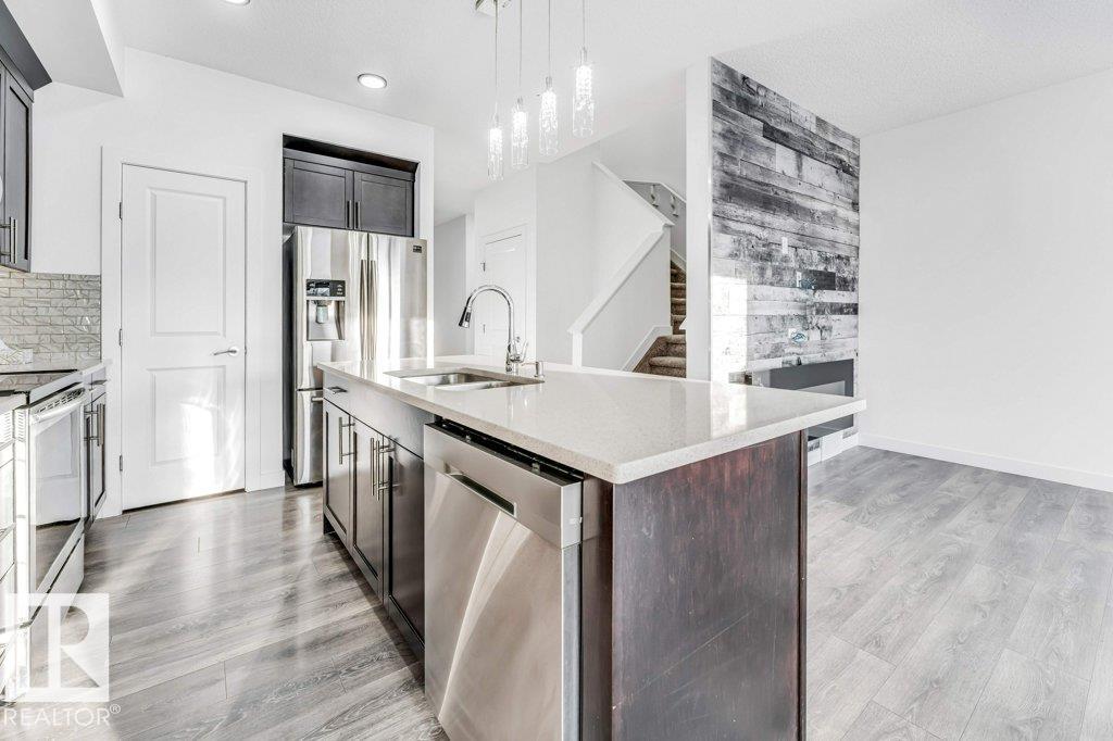 https://zimg.paragon.ice.com/ParagonImages/Property/PM/RAE/225400538/19/0/0/e95cd8957277b7d2249252e5ec2bf8f2/1/6d98ab0e187c6a4b85922c8a548ae530/225400538-CB141F16-195F-416B-BB48-19583AB8D69C.JPG