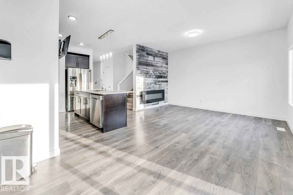 https://zimg.paragon.ice.com/ParagonImages/Property/PM/RAE/225400538/26/0/0/258742851c4ed2318177498f102cddaa/1/6d98ab0e187c6a4b85922c8a548ae530/225400538-17A75BD2-72BB-4F7E-BC8D-972E15193850.JPG