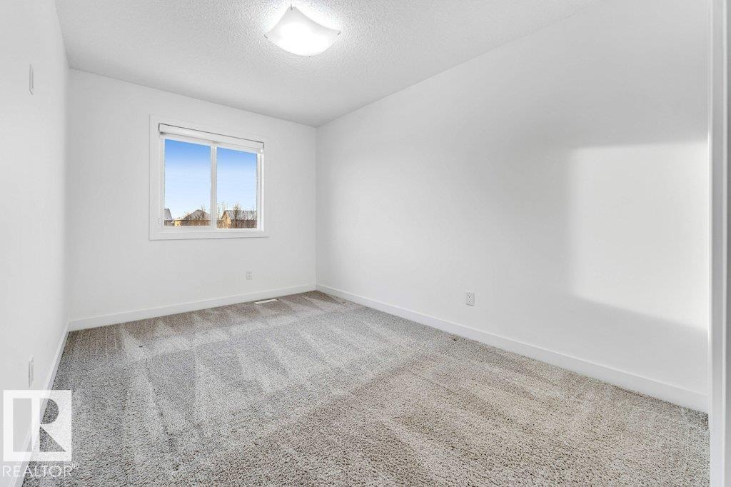 https://zimg.paragon.ice.com/ParagonImages/Property/PM/RAE/225400538/37/0/0/fe1dd070067952c20828b18b18c53922/1/6d98ab0e187c6a4b85922c8a548ae530/225400538-FCB2B4B1-3EEA-4DBD-9D34-9712F28B456F.JPG