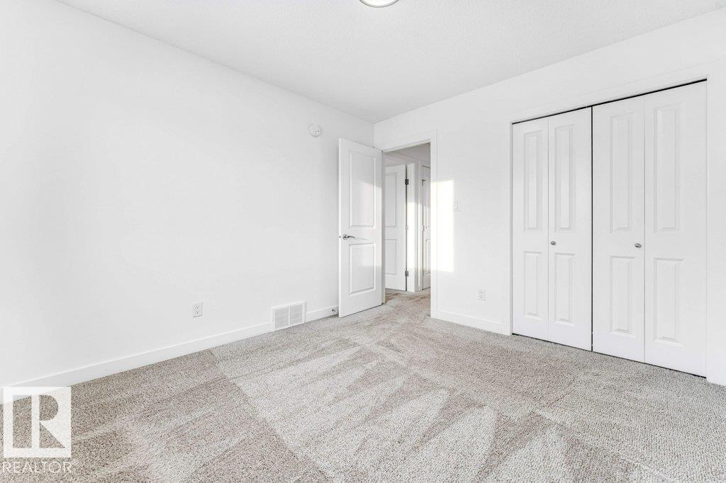 https://zimg.paragon.ice.com/ParagonImages/Property/PM/RAE/225400538/40/0/0/25adbe6c858616bd8c06ead3c6b9920d/1/6d98ab0e187c6a4b85922c8a548ae530/225400538-FE443D14-4093-4B41-A00B-4EF3A039EA5A.JPG