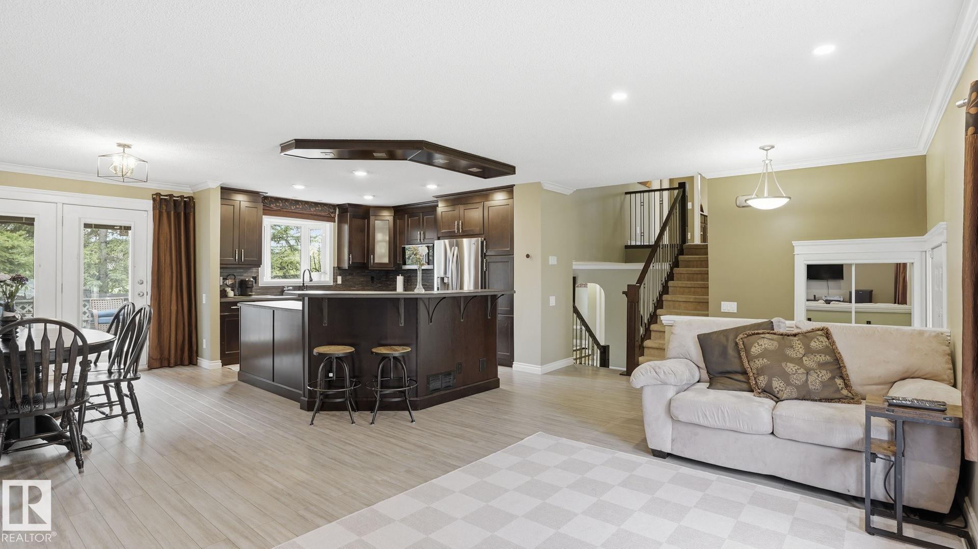 Photo 11 at 27 Addison Crescent, Akinsdale, St. Albert