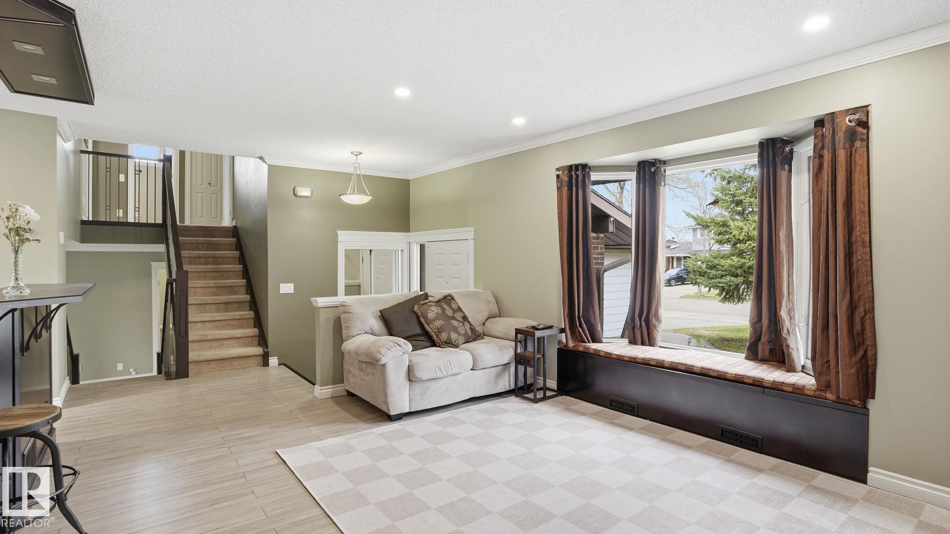 Photo 8 at 27 Addison Crescent, Akinsdale, St. Albert