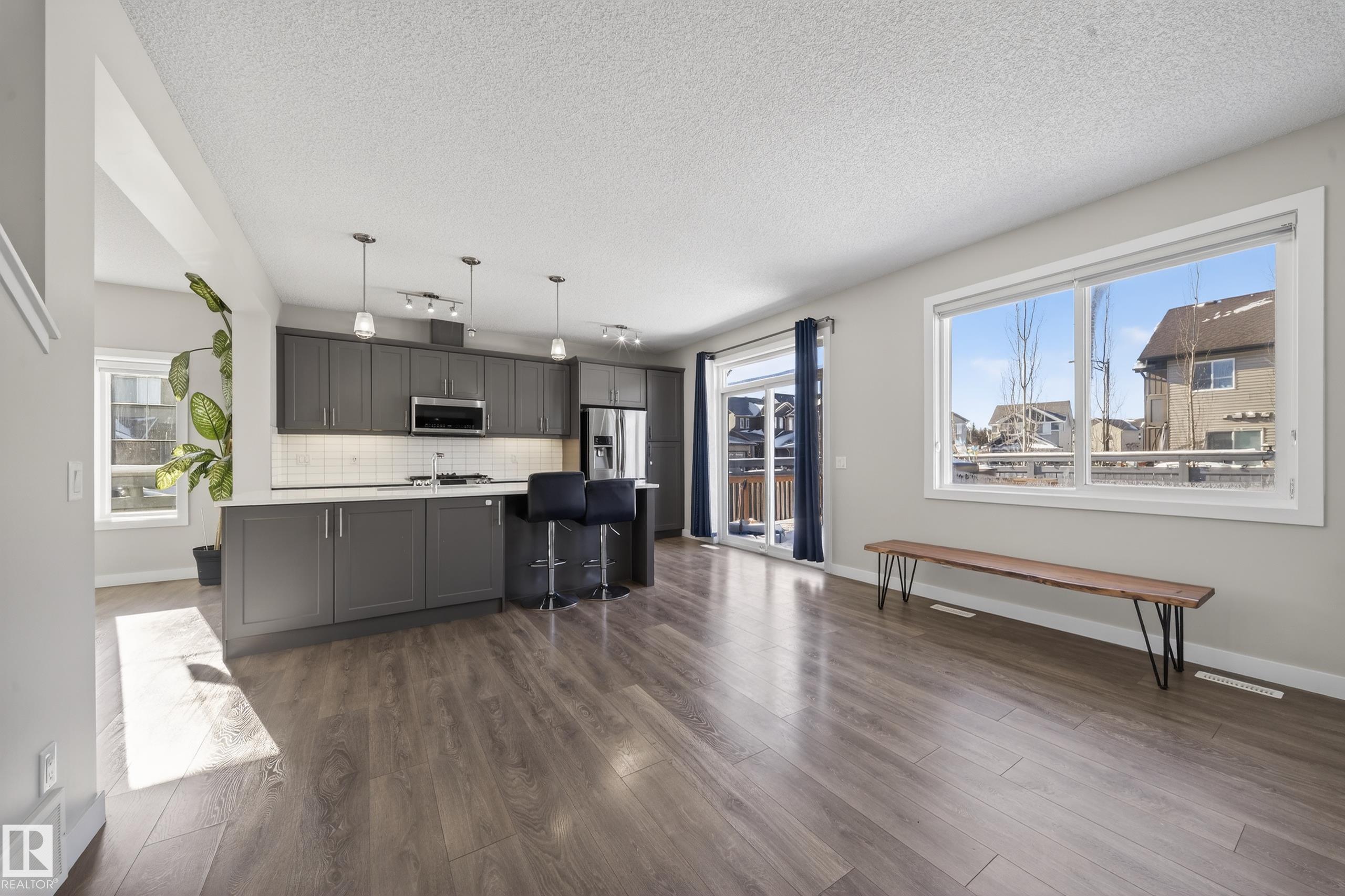 https://zimg.paragon.ice.com/ParagonImages/Property/PM/RAE/225400544/22/0/0/26f98561d7d796777bdb3d1a8775d59c/1/ad9576e0173fe01eaee683d980a879d3/225400544-f1c2b741-e965-4803-988b-23cd7254d20e.JPG