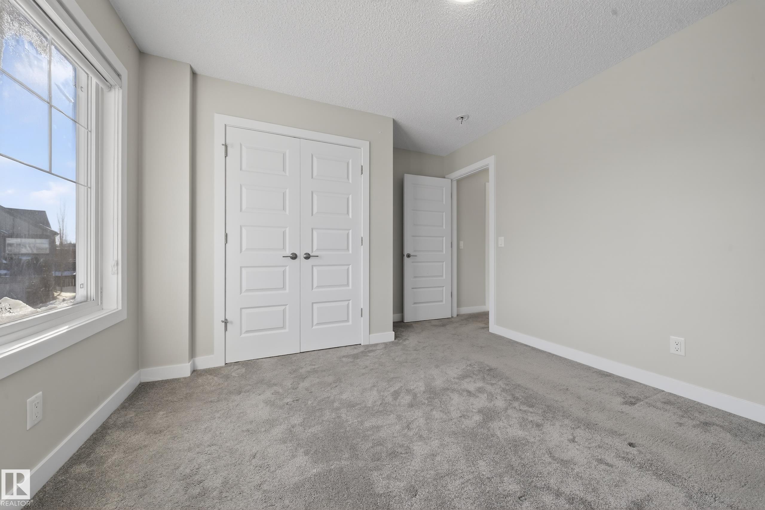 https://zimg.paragon.ice.com/ParagonImages/Property/PM/RAE/225400544/32/0/0/3b54a780574295a89d5b7638ea811001/1/ad9576e0173fe01eaee683d980a879d3/225400544-c5be0c69-a29a-4888-a259-b89860a44e34.JPG