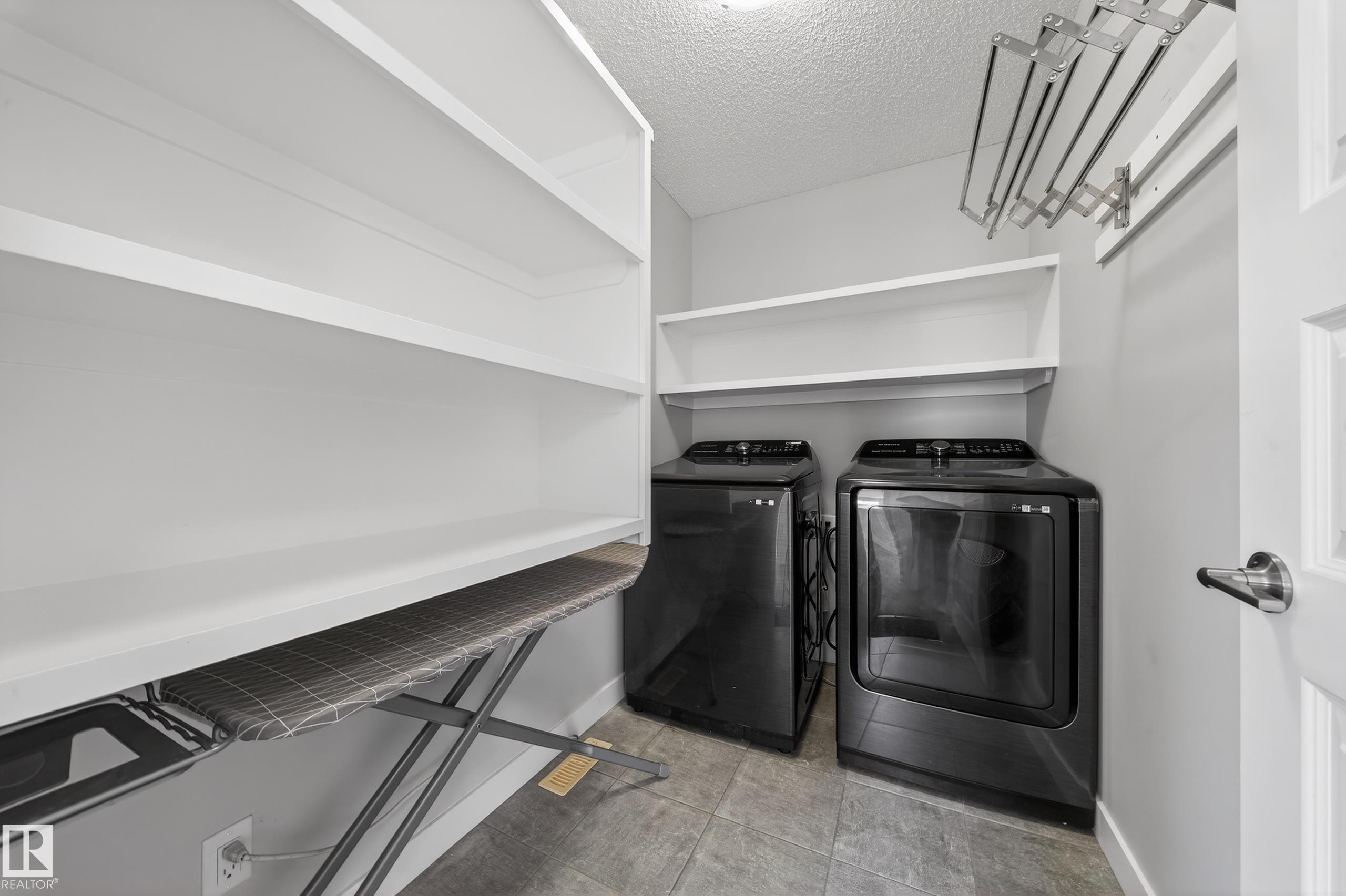 https://zimg.paragon.ice.com/ParagonImages/Property/PM/RAE/225400544/39/0/0/6c4e9d835f8cf0e6646da949a81f4e71/1/ad9576e0173fe01eaee683d980a879d3/225400544-516e384d-4316-47e1-8333-ae7b0d14e48e.JPG